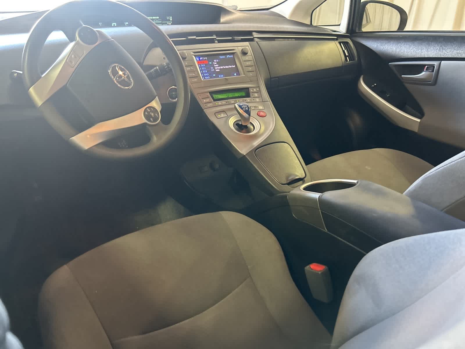Thumbnail: 2015 Toyota Prius - 23