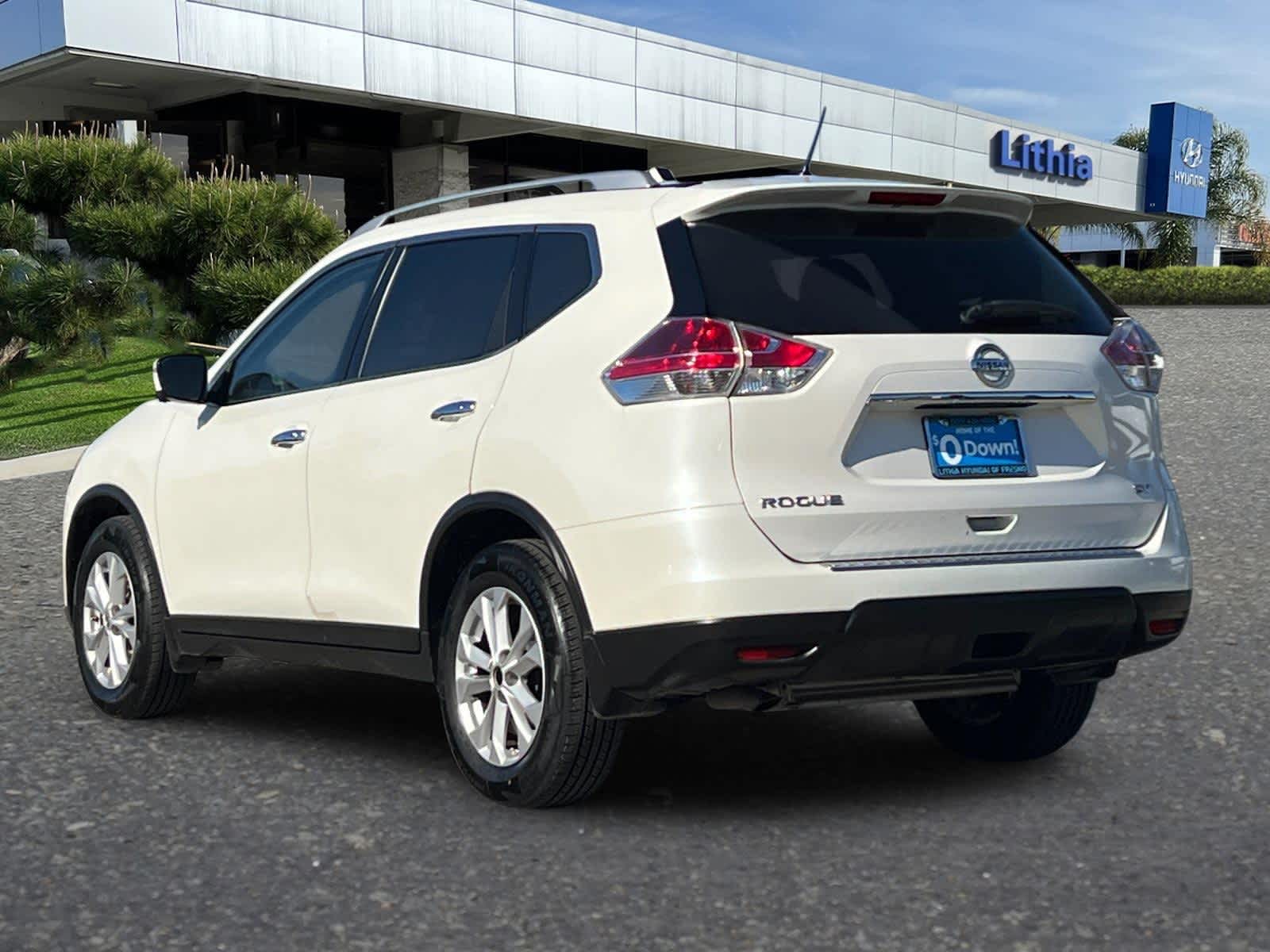 Thumbnail: 2016 Nissan Rogue - 6