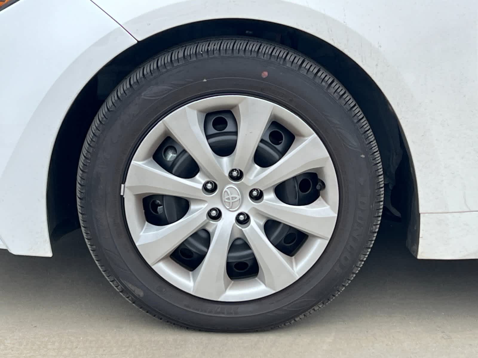 Thumbnail: 2025 Toyota Corolla - 24