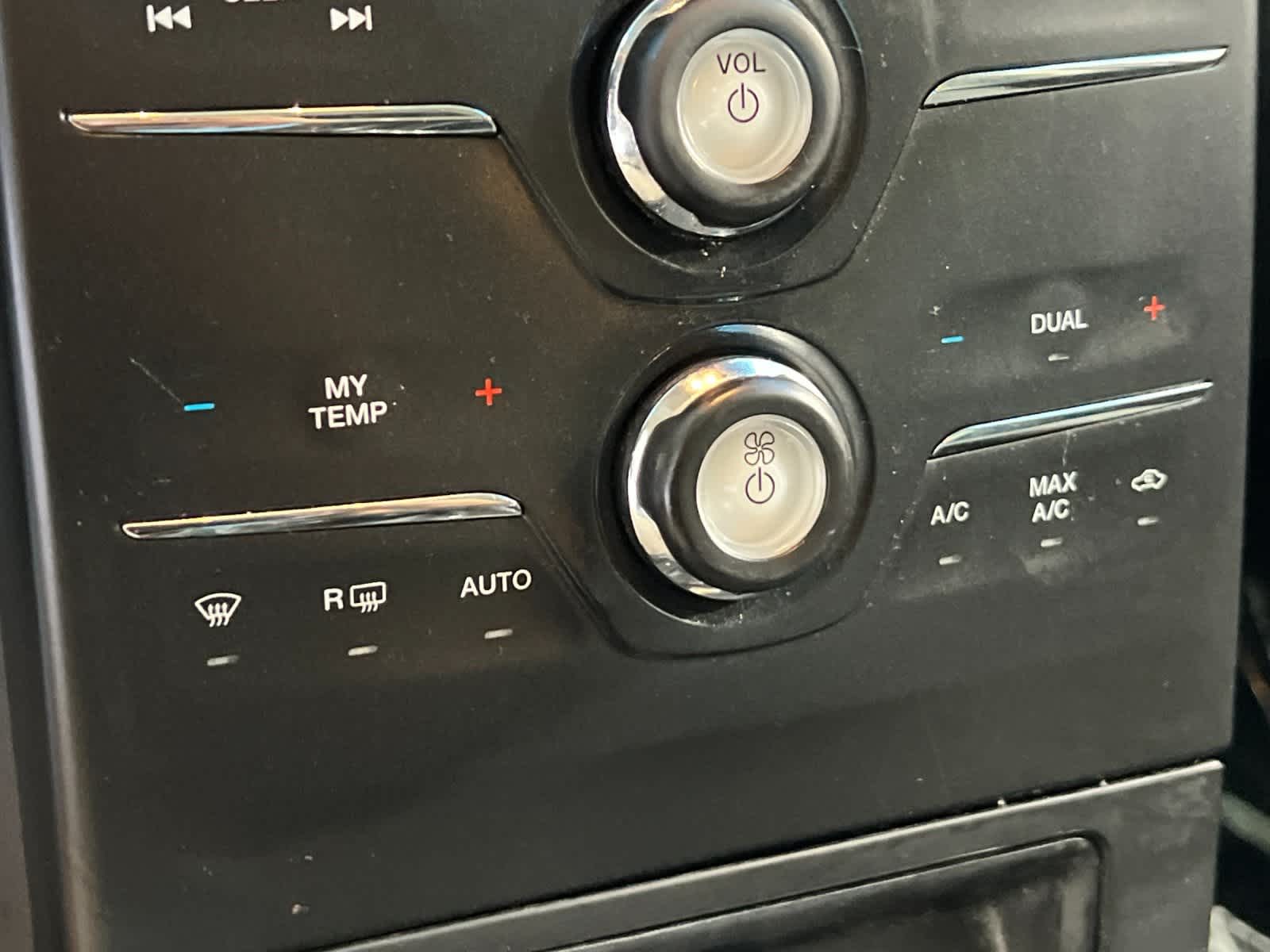 Thumbnail: 2018 Ford Flex - 21