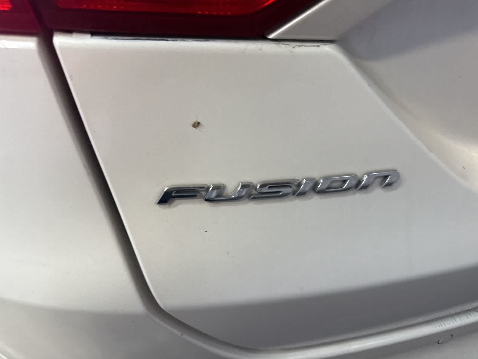 Thumbnail: 2013 Ford Fusion - 12