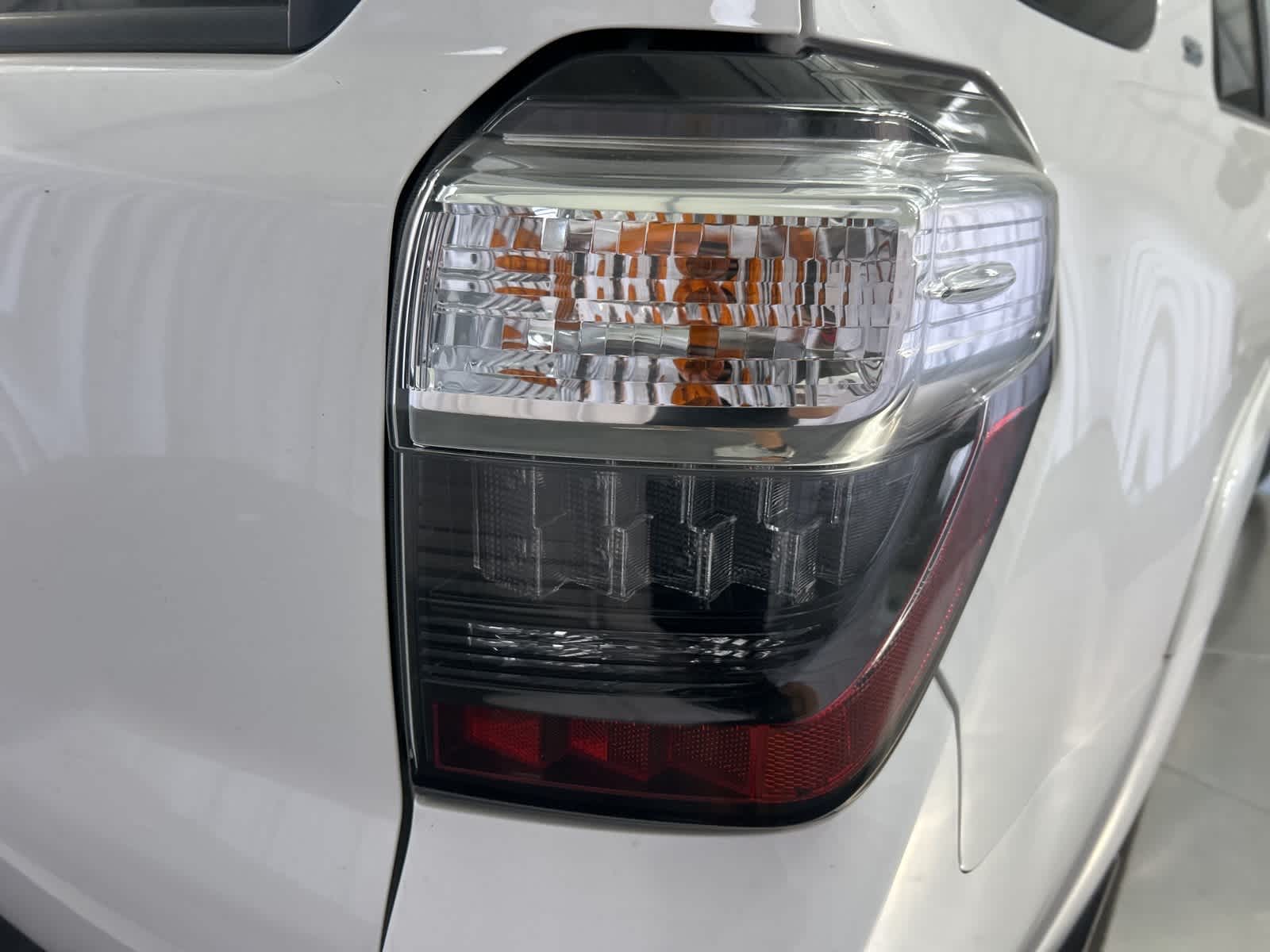 Thumbnail: 2016 Toyota 4Runner - 10