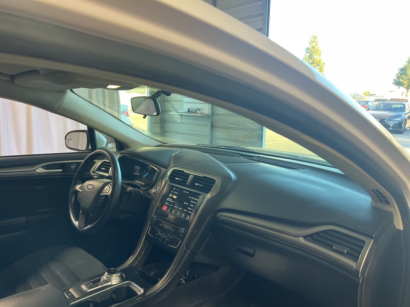 Thumbnail: 2018 Ford Fusion - 19