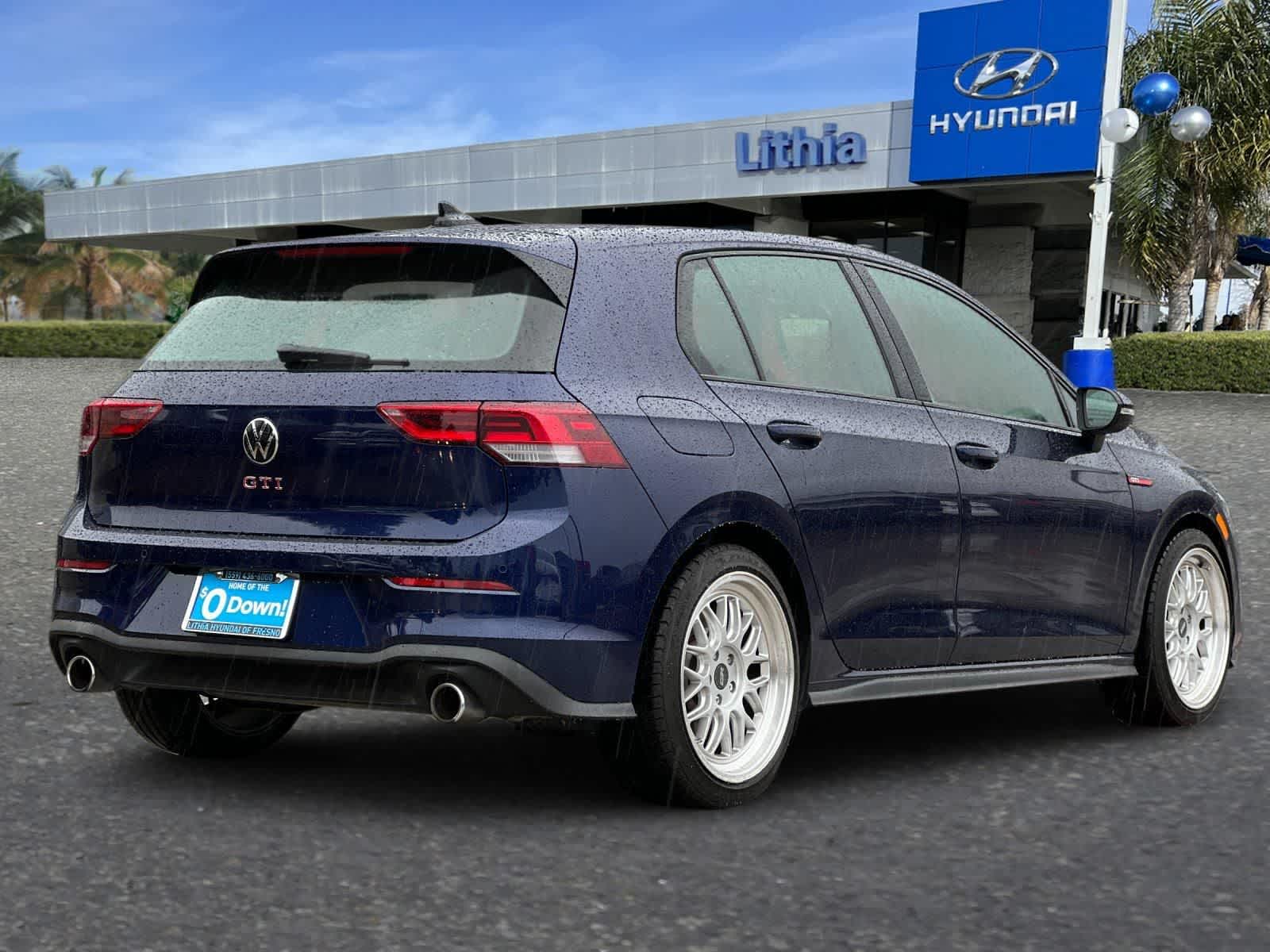 Thumbnail: 2023 Volkswagen Golf - 2