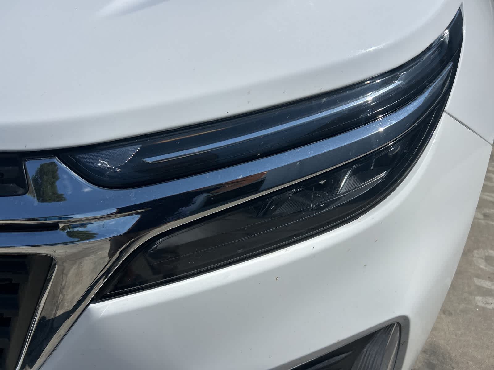 2024 Chevrolet Equinox photo 2