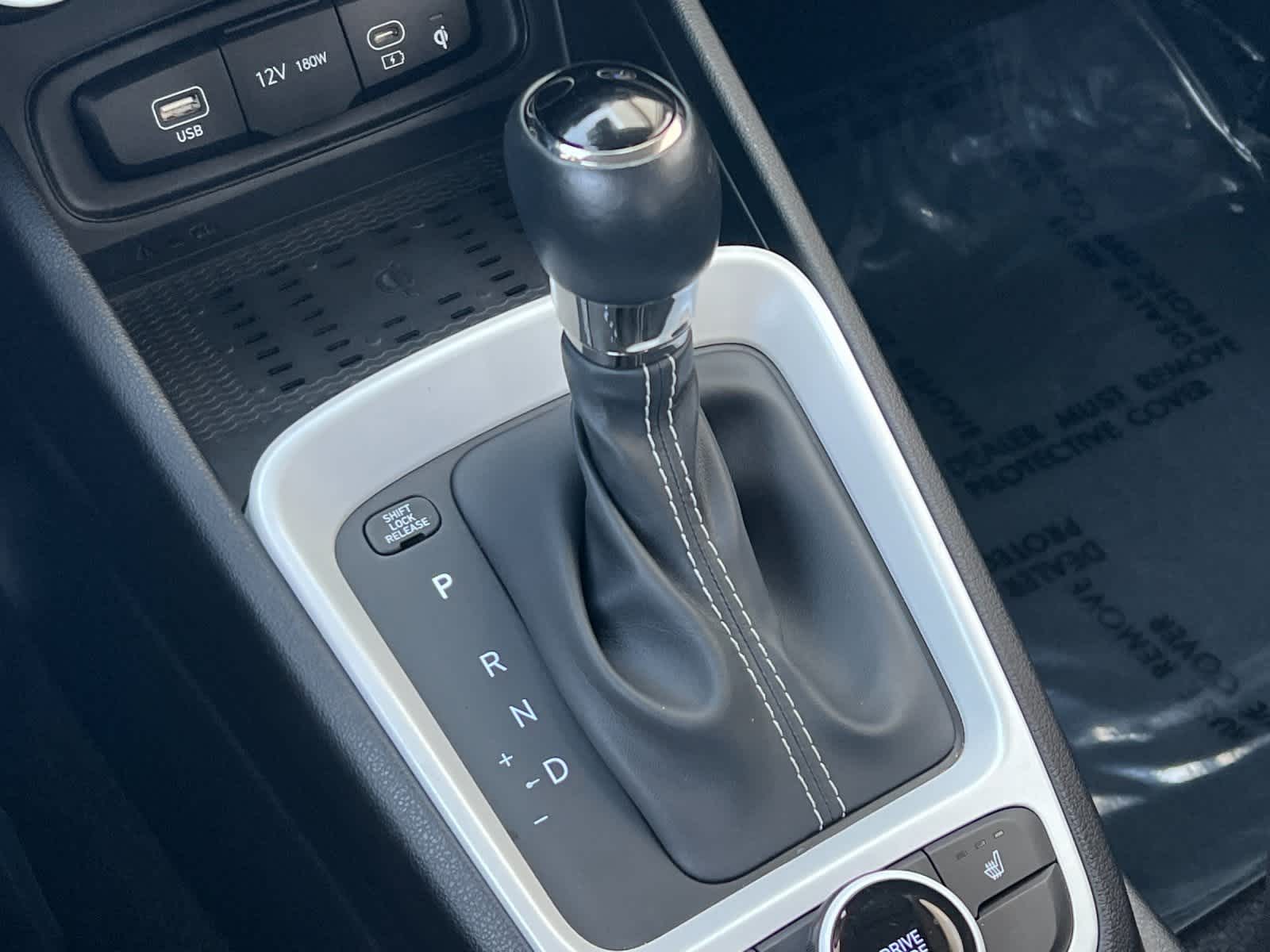 Thumbnail: 2024 Hyundai Venue - 23