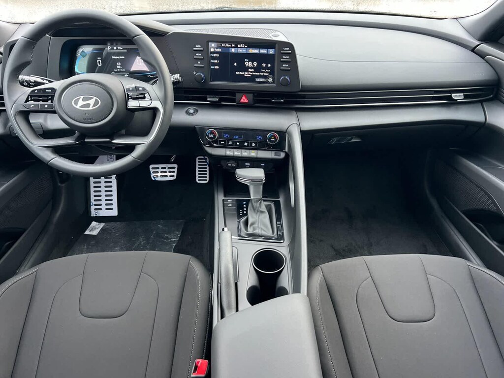 New 2026 Hyundai Elantra SEL Sport Sedan