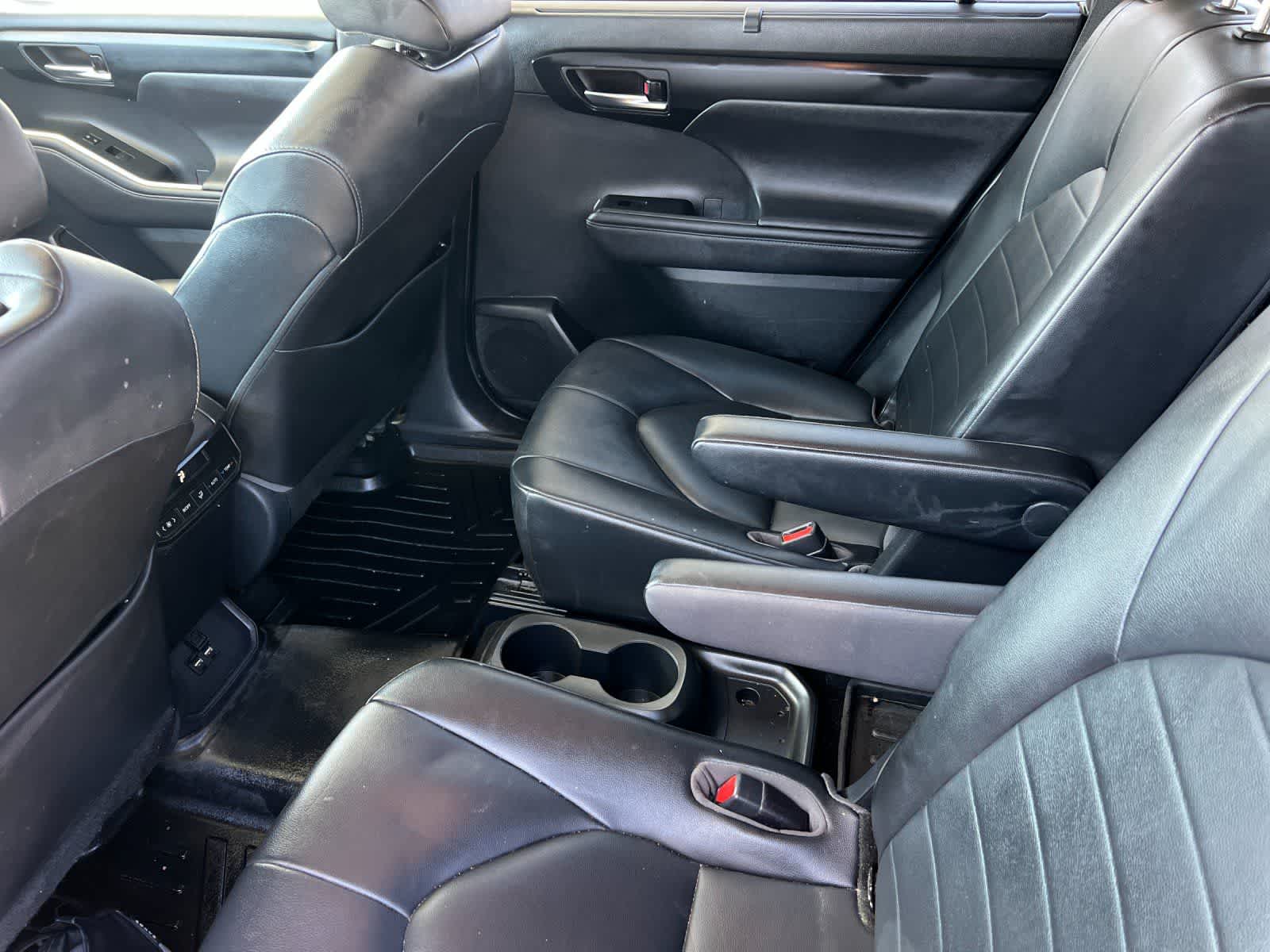 Thumbnail: 2020 Toyota Highlander - 5
