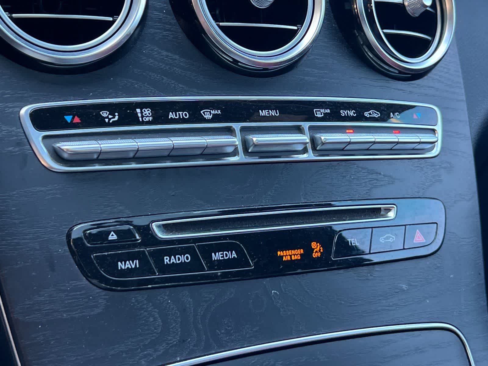 Thumbnail: 2018 Mercedes-Benz GLC - 21