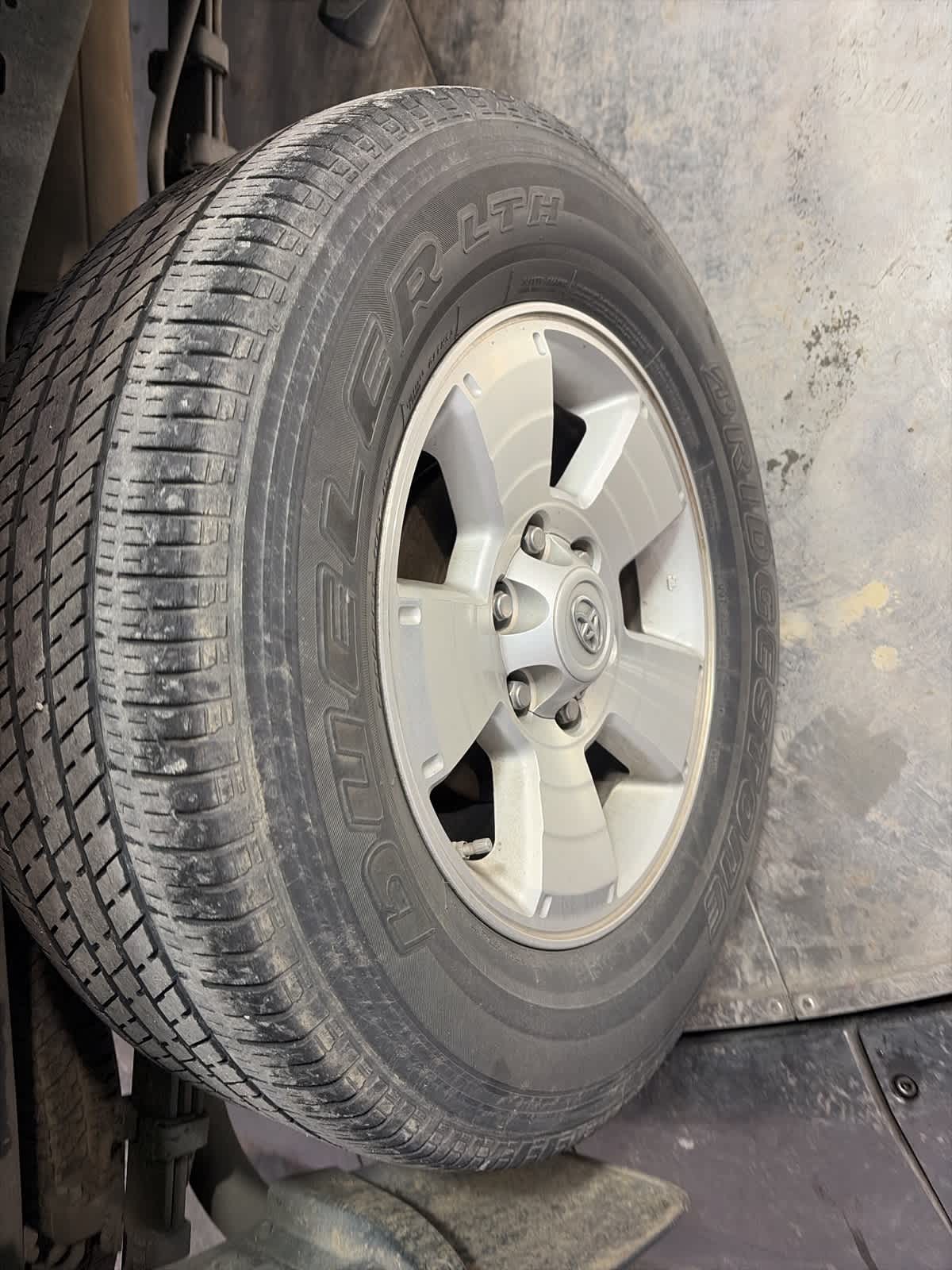 Thumbnail: 2013 Toyota Tacoma - 8