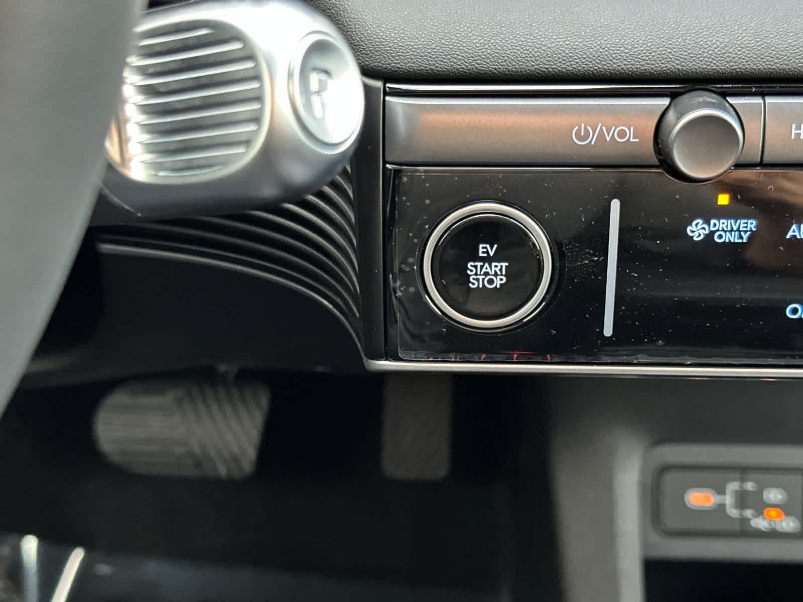 Thumbnail: 2026 Hyundai Ioniq 5 - 22