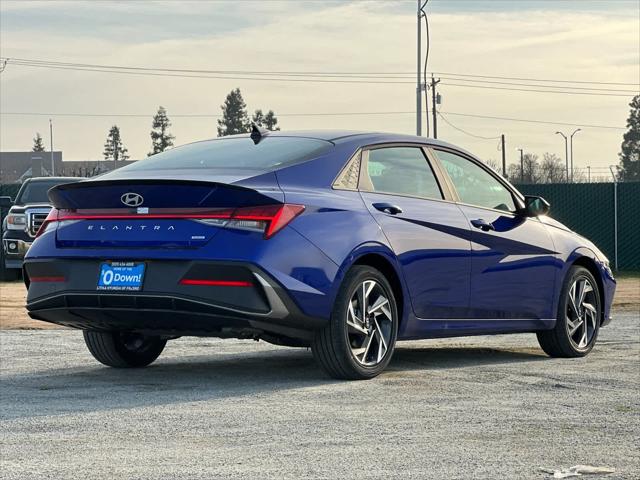 2025 Hyundai Elantra Hybrid SEL Sport photo 2