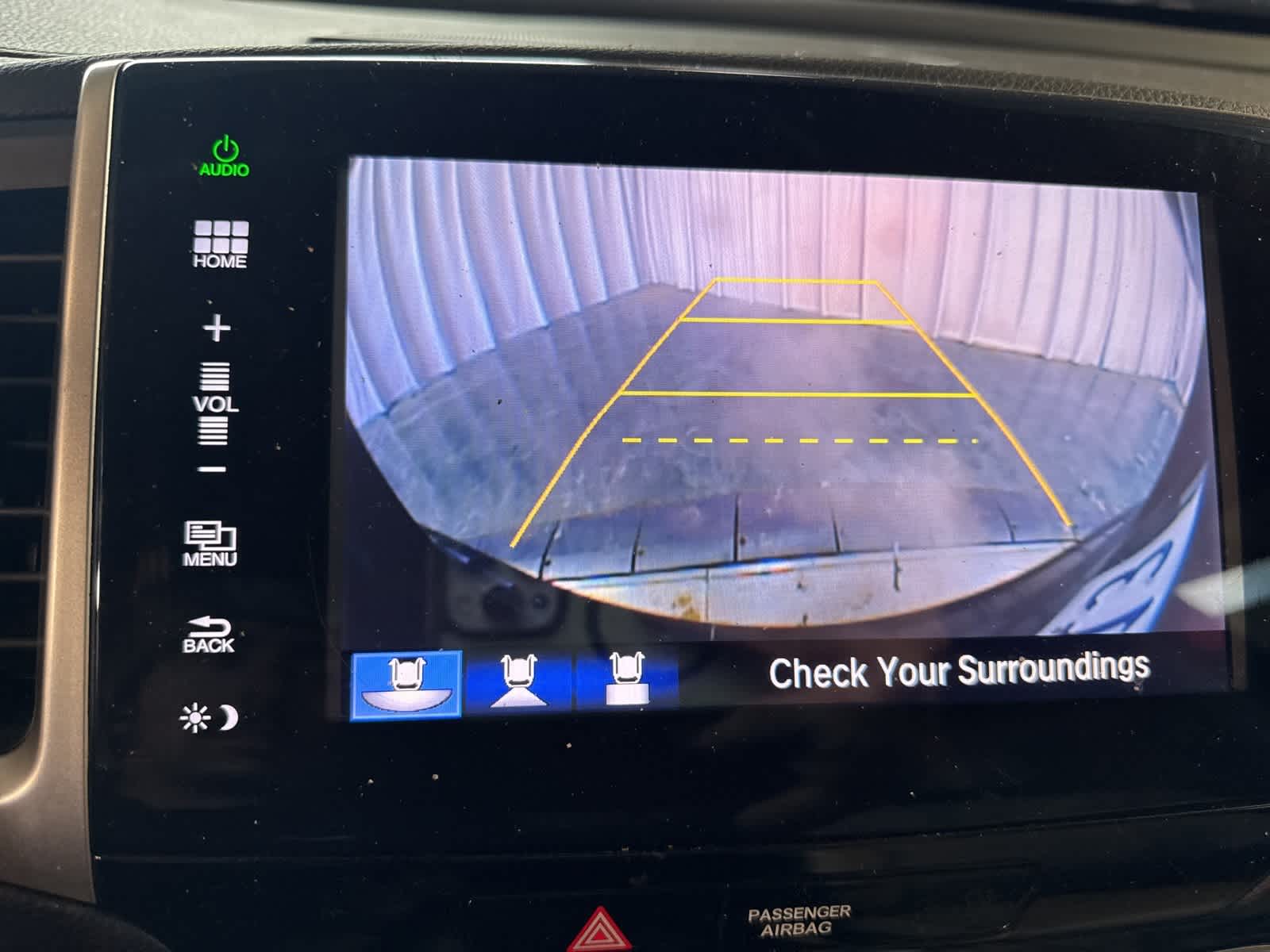 Thumbnail: 2016 Honda Pilot - 23