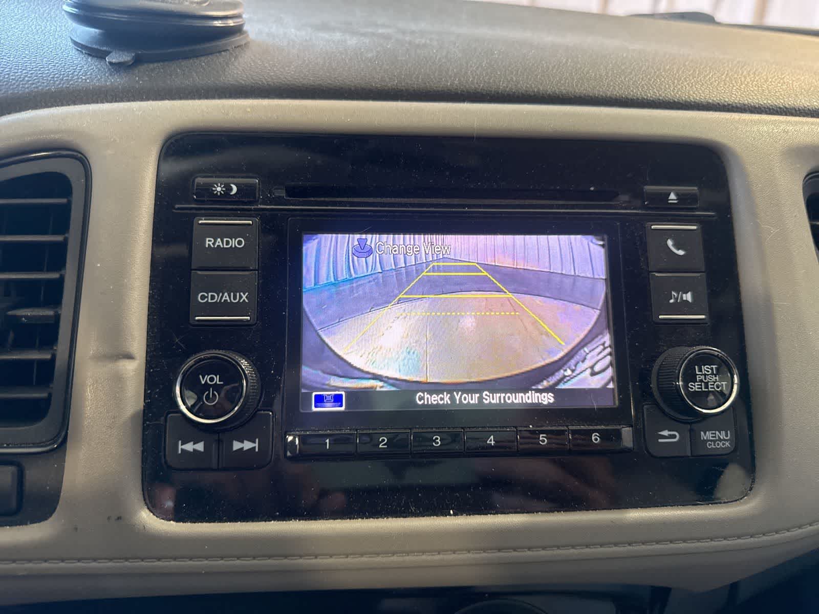 Thumbnail: 2016 Honda HR-V - 25