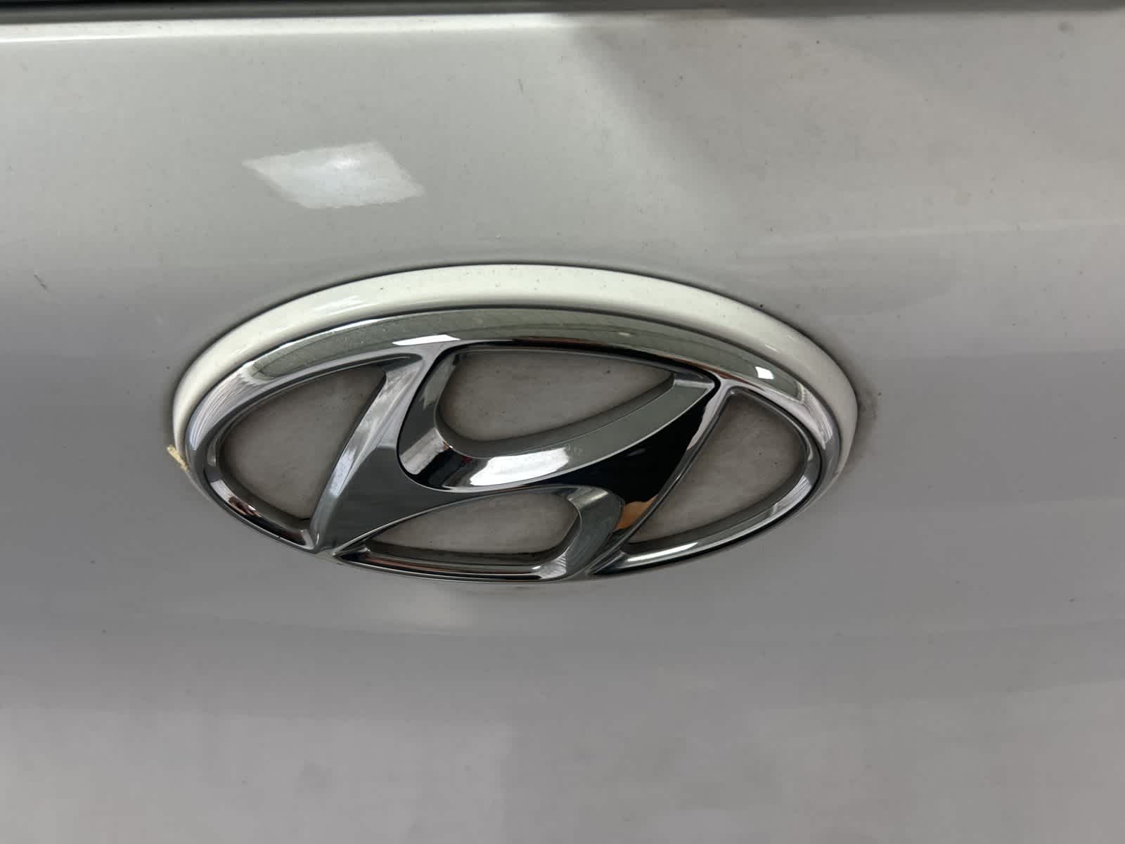 Thumbnail: 2018 Hyundai Elantra - 10