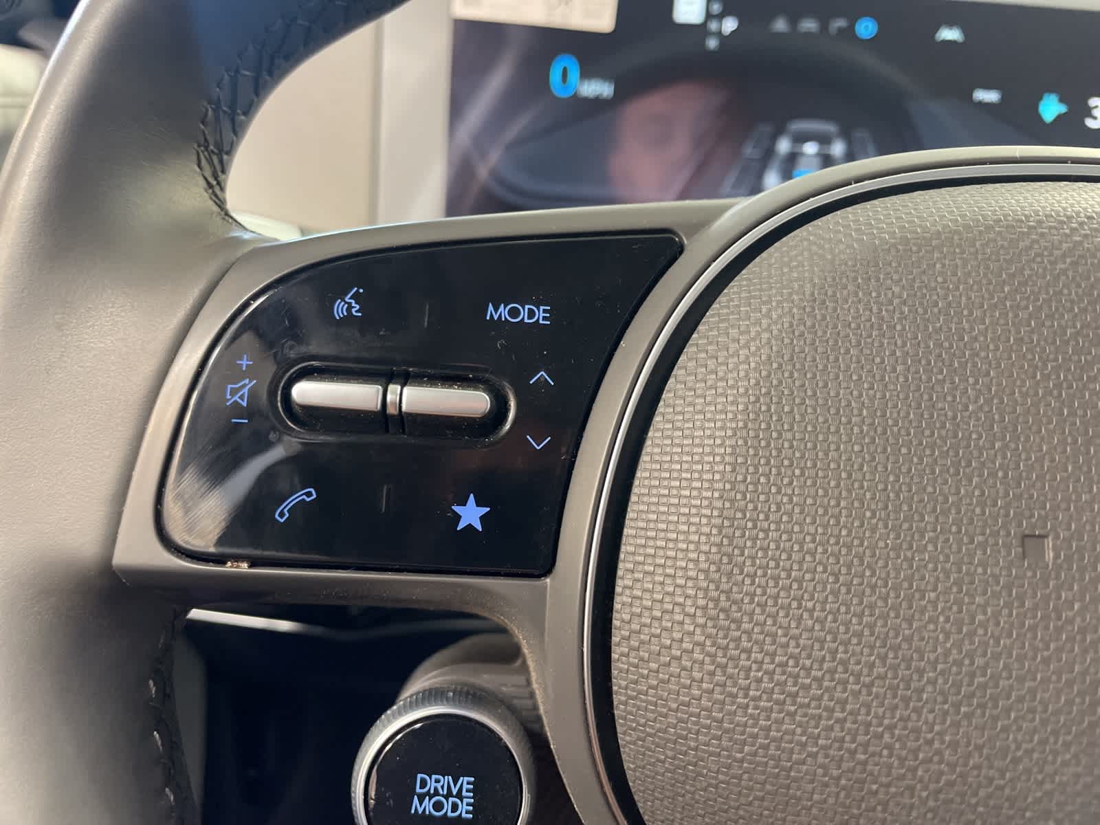 Thumbnail: 2023 Hyundai Ioniq 5 - 22