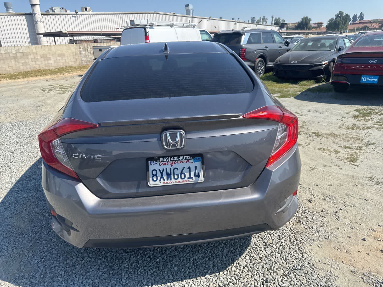 Thumbnail: 2016 Honda Civic - 6