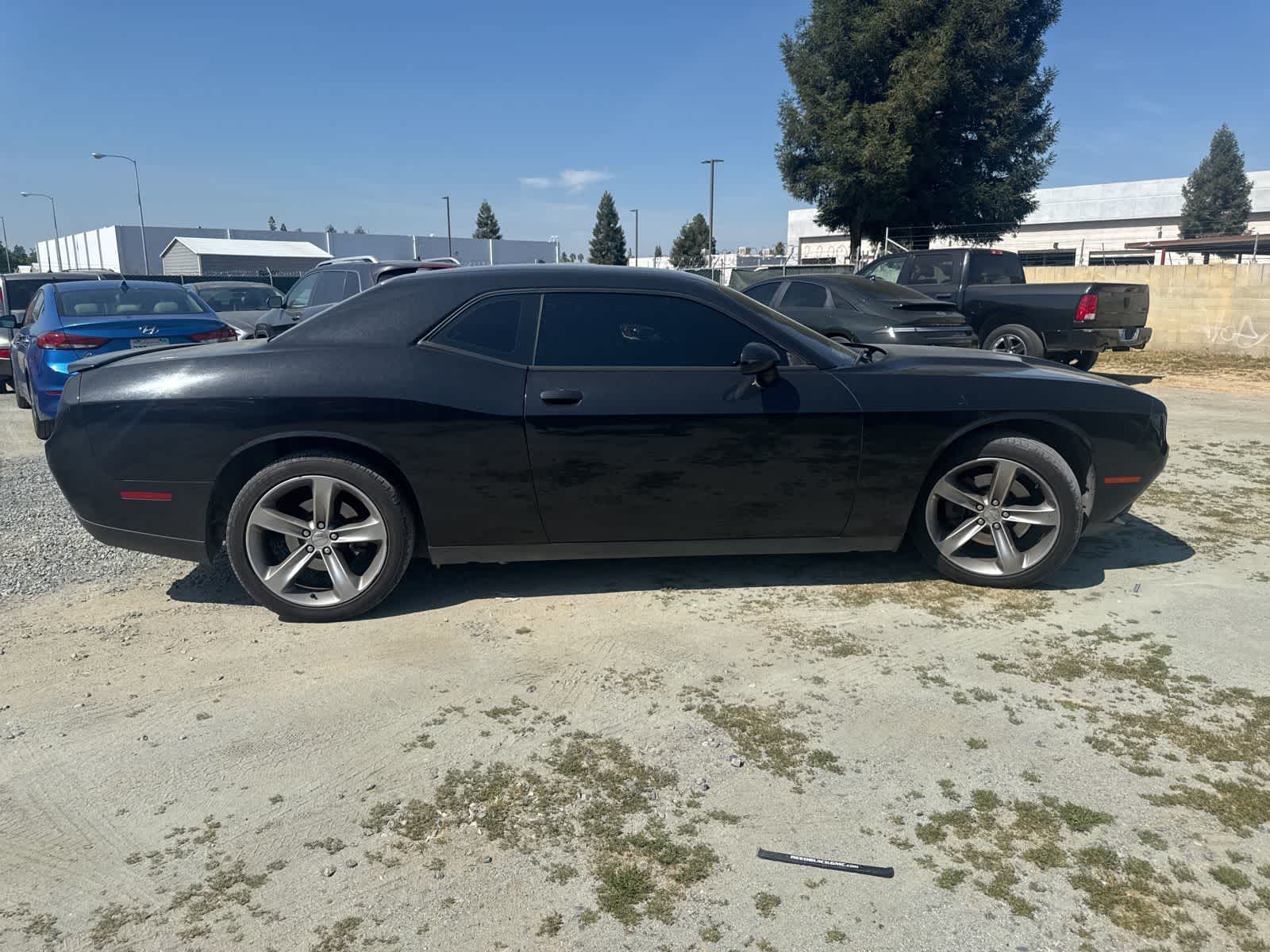 Thumbnail: 2015 Dodge Challenger - 4