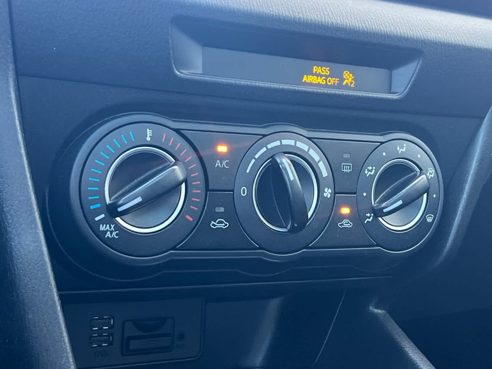 Thumbnail: 2016 Mazda Mazda3 - 20