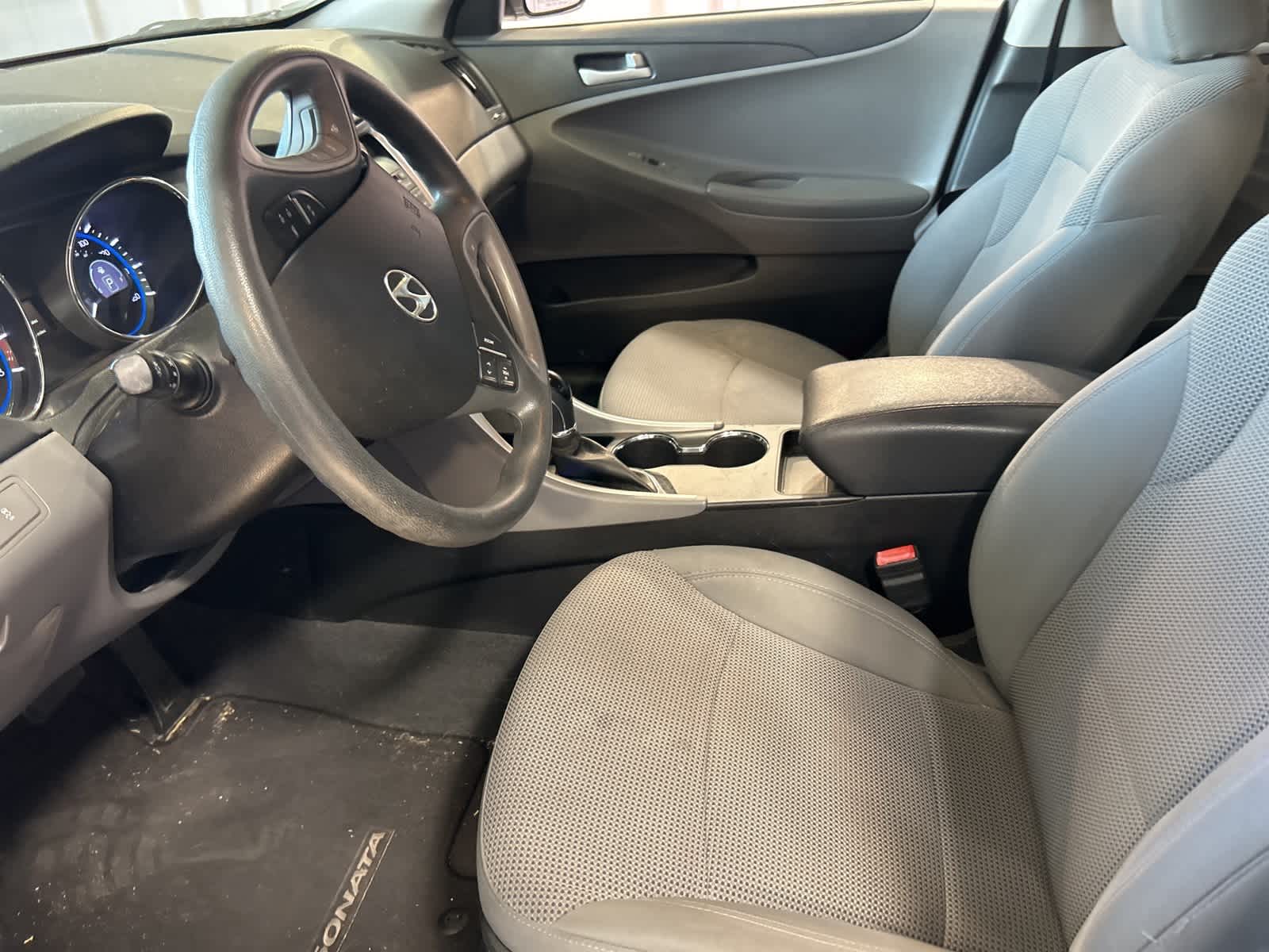 Thumbnail: 2014 Hyundai Sonata - 22