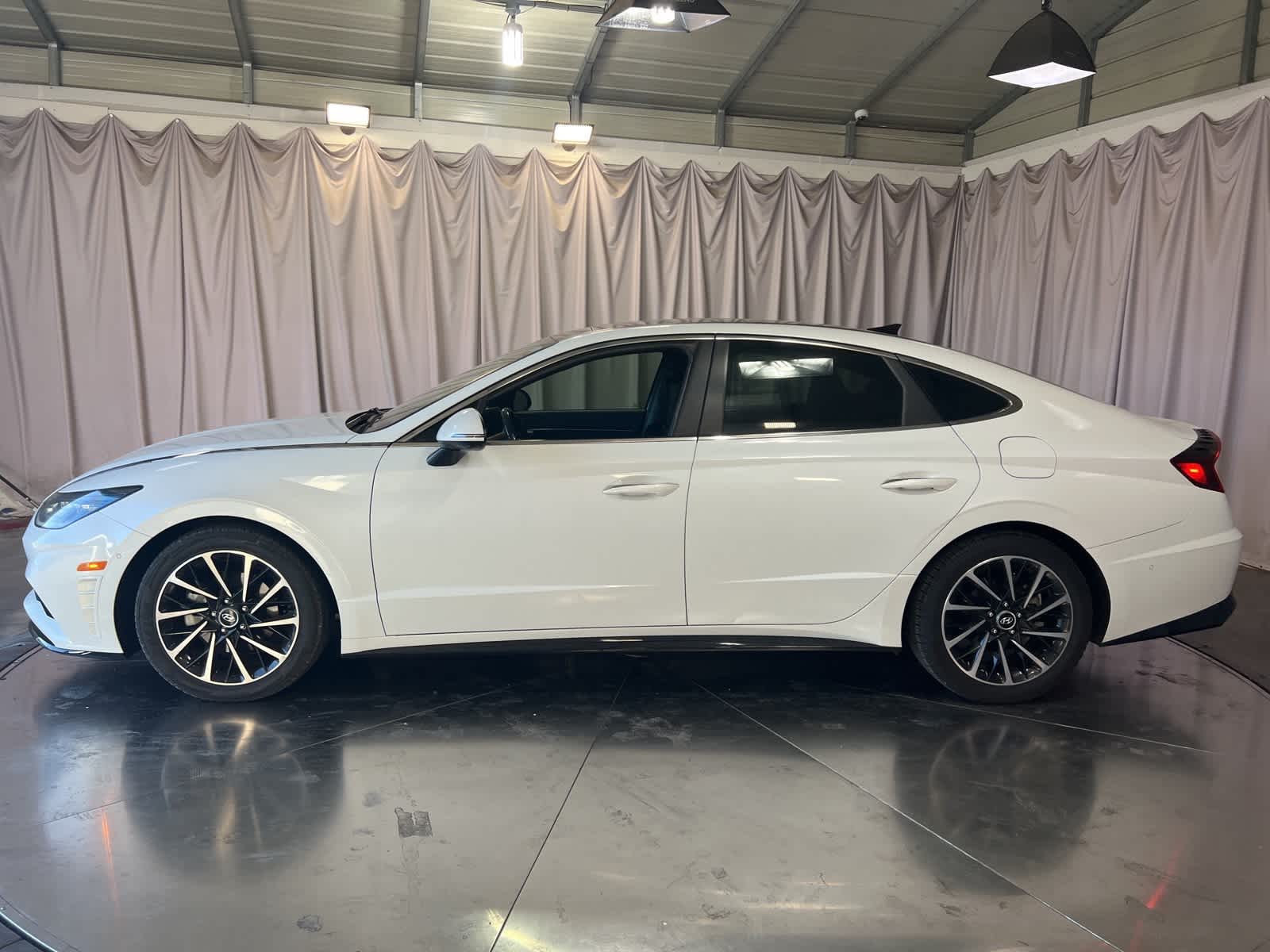 Thumbnail: 2021 Hyundai Sonata - 4