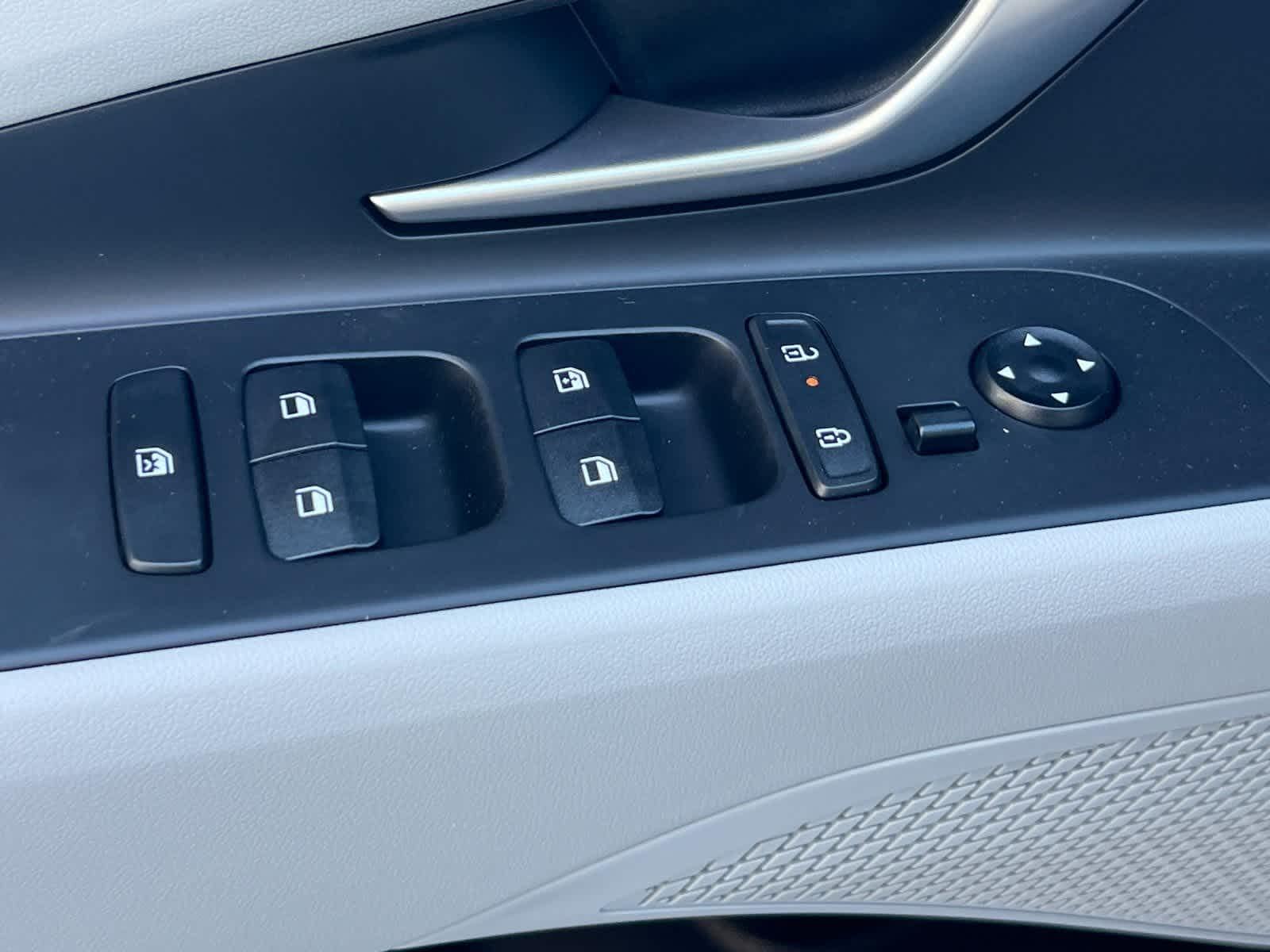 Thumbnail: 2025 Hyundai Elantra - 13