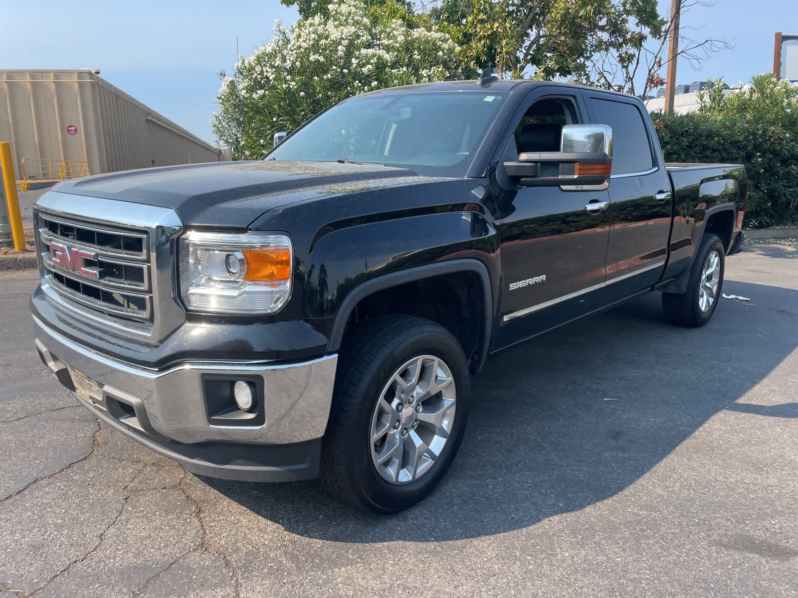 Used 2015 GMC Sierra 1500 SLT with VIN 3GTU1VECXFG358886 for sale in Fresno, CA