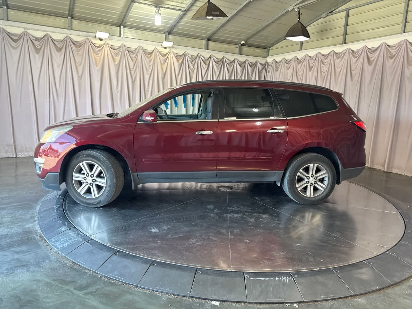 Thumbnail: 2015 Chevrolet Traverse - 7
