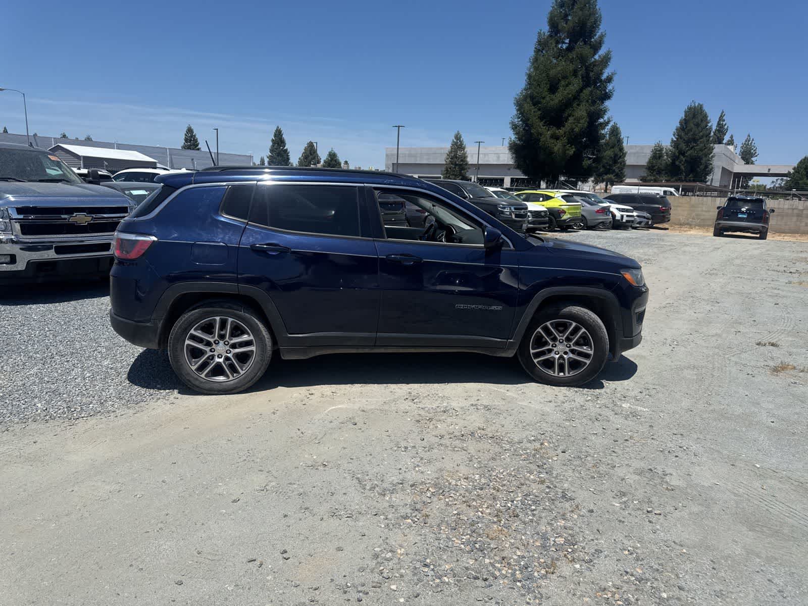 Thumbnail: 2020 Jeep Compass - 3