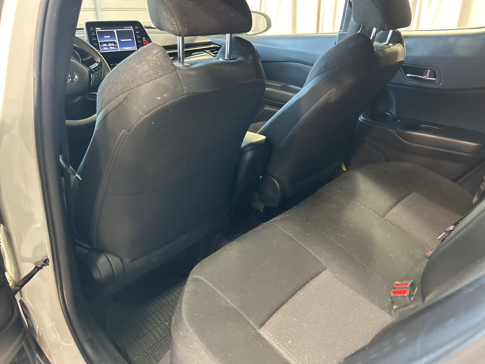 Thumbnail: 2019 Toyota C-HR - 17