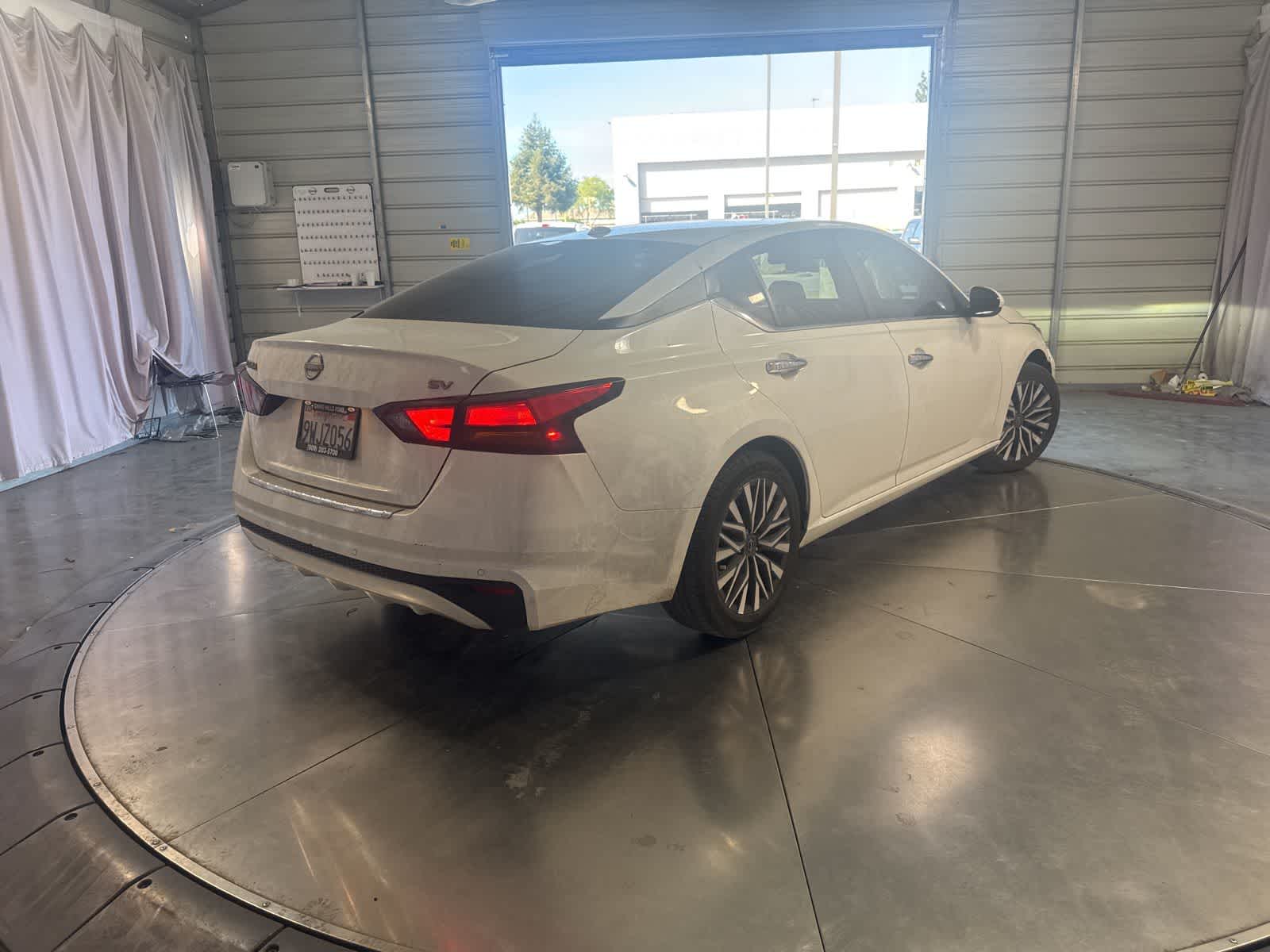 Thumbnail: 2023 Nissan Altima - 5