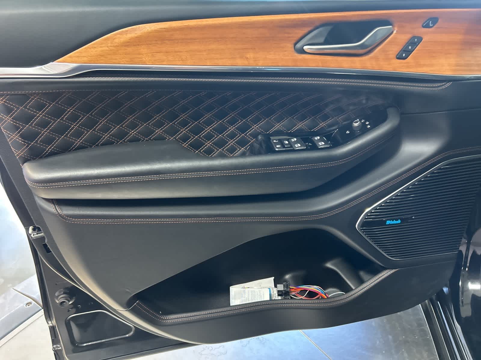 Thumbnail: 2021 Jeep Grand Cherokee L - 25
