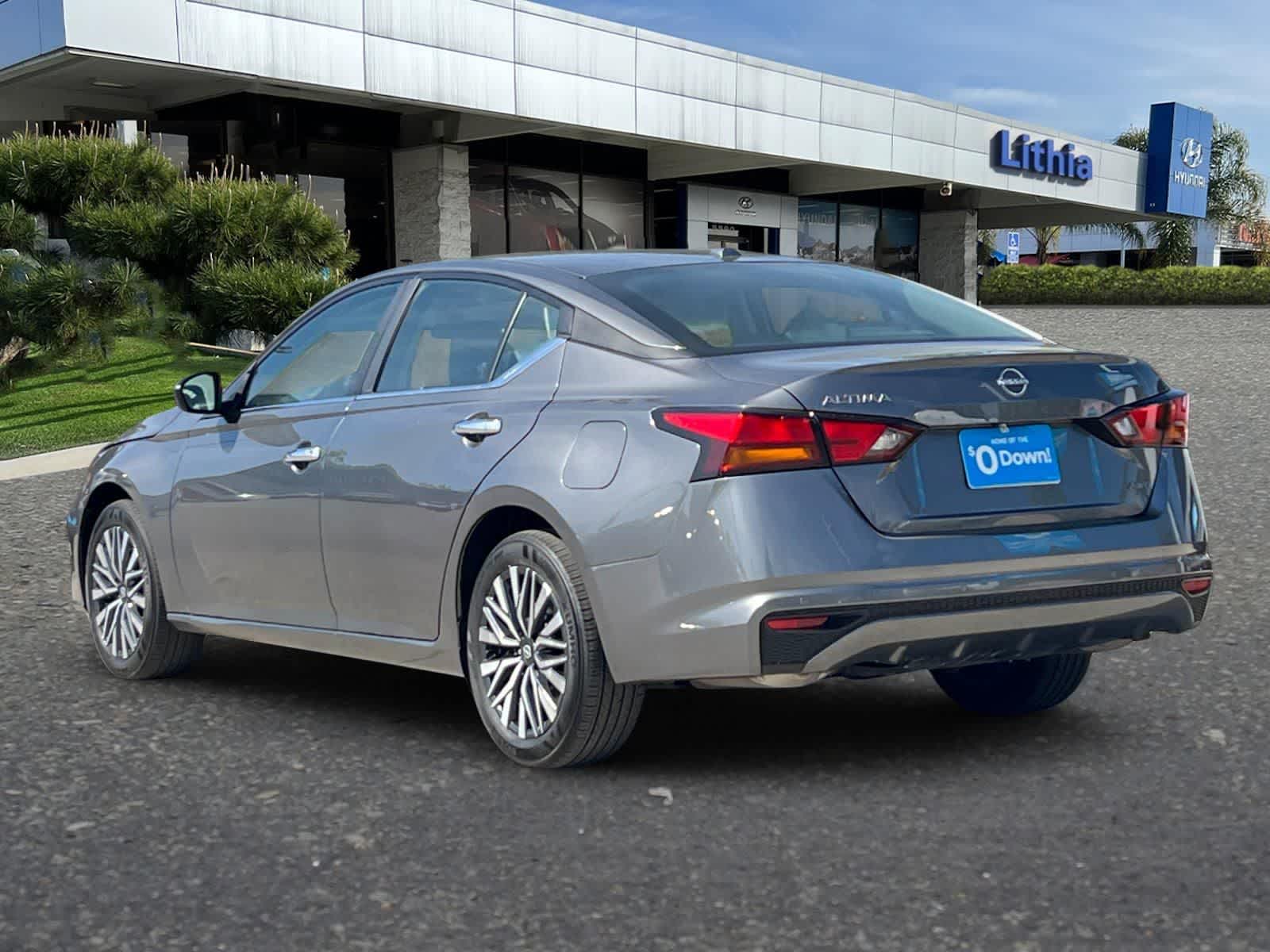 Thumbnail: 2025 Nissan Altima - 7