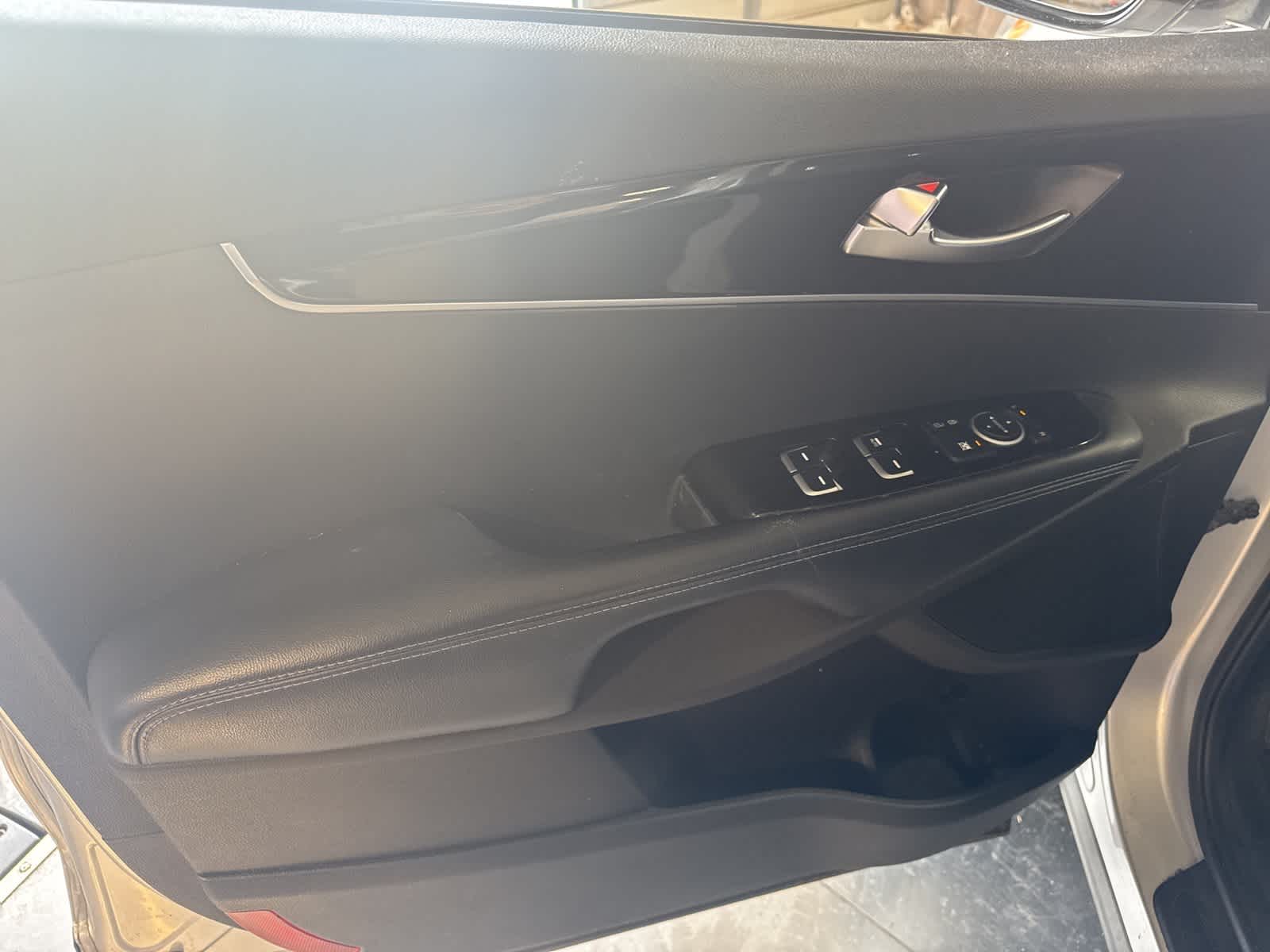 Thumbnail: 2019 Kia Sorento - 14