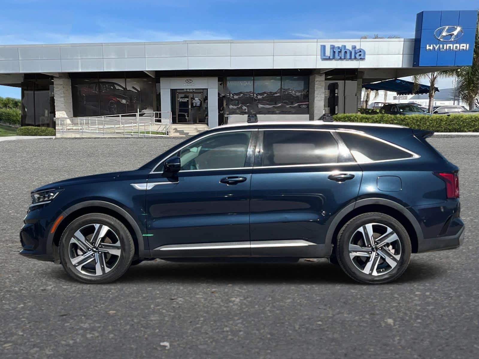 Thumbnail: 2022 Kia Sorento - 5