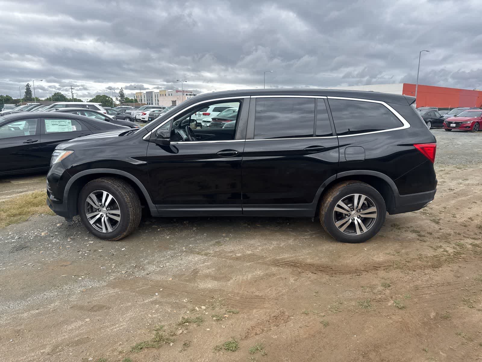 2017 Honda Pilot EX-L AWD photo 6