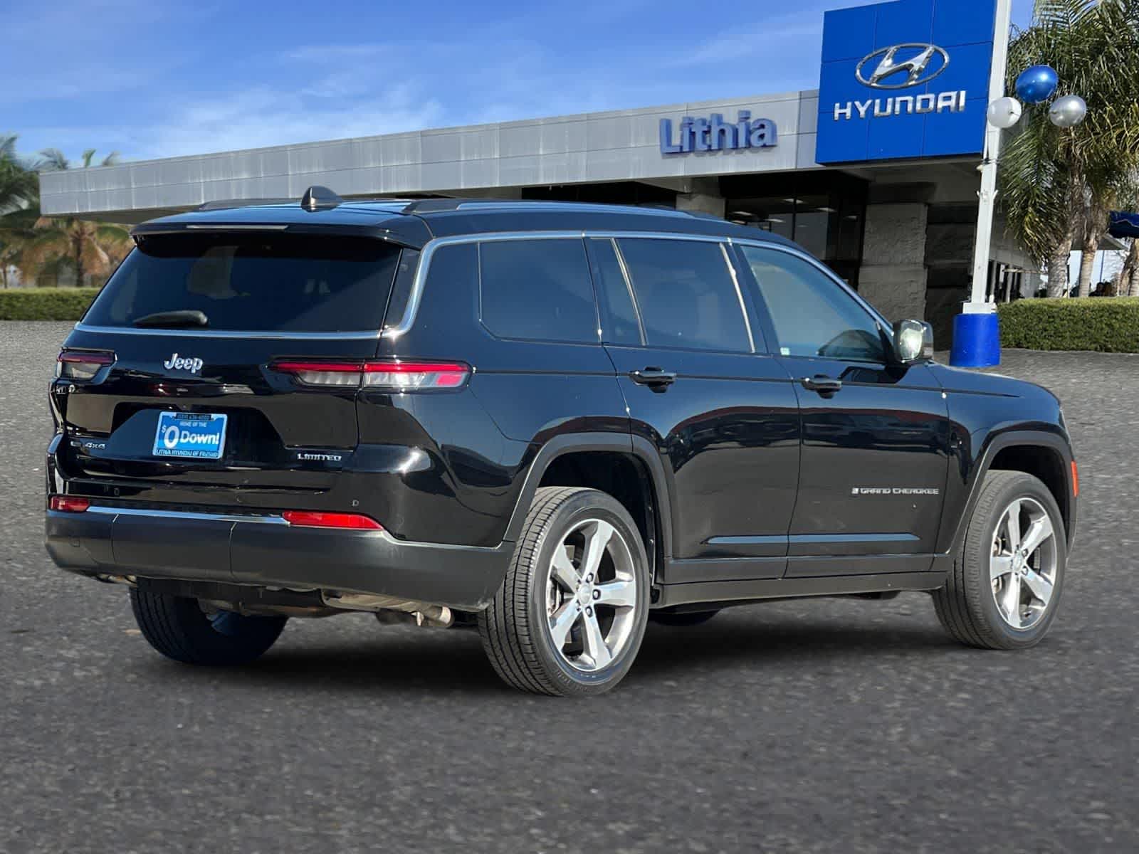 Thumbnail: 2022 Jeep Grand Cherokee L - 2