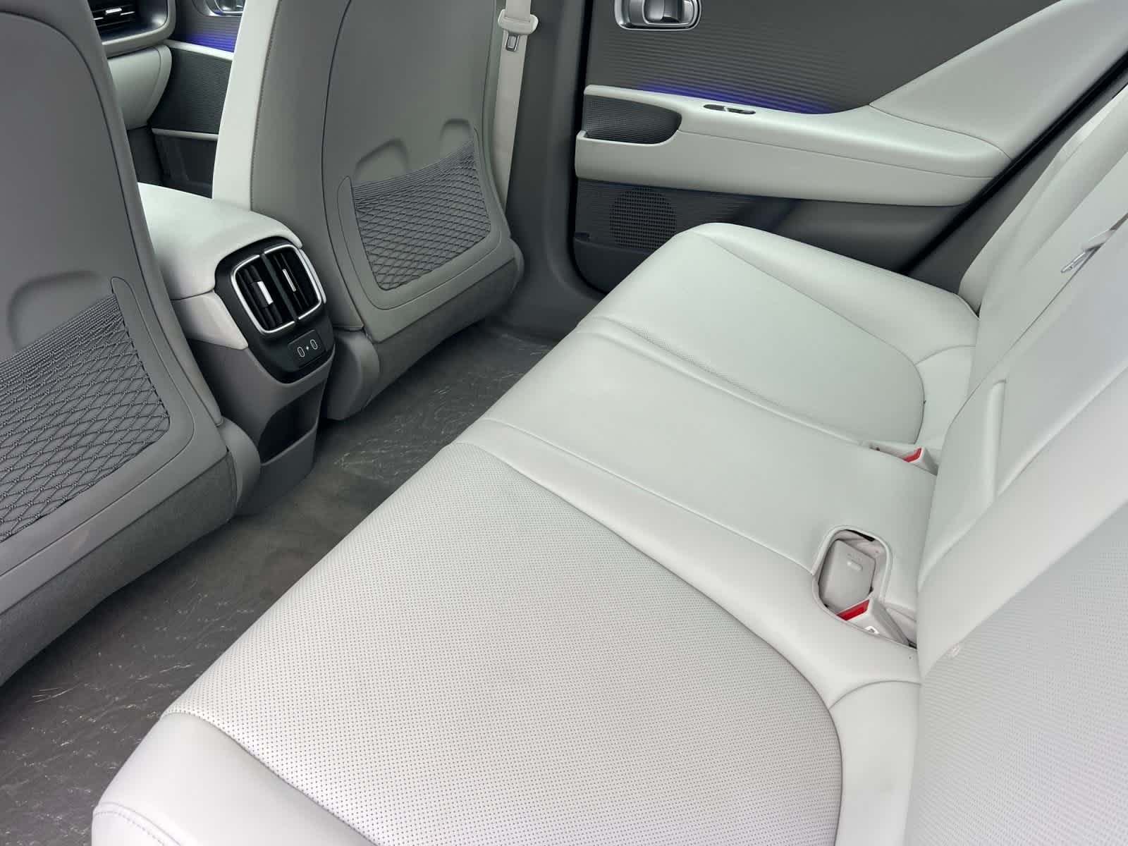 Thumbnail: 2025 Hyundai Ioniq 6 - 4