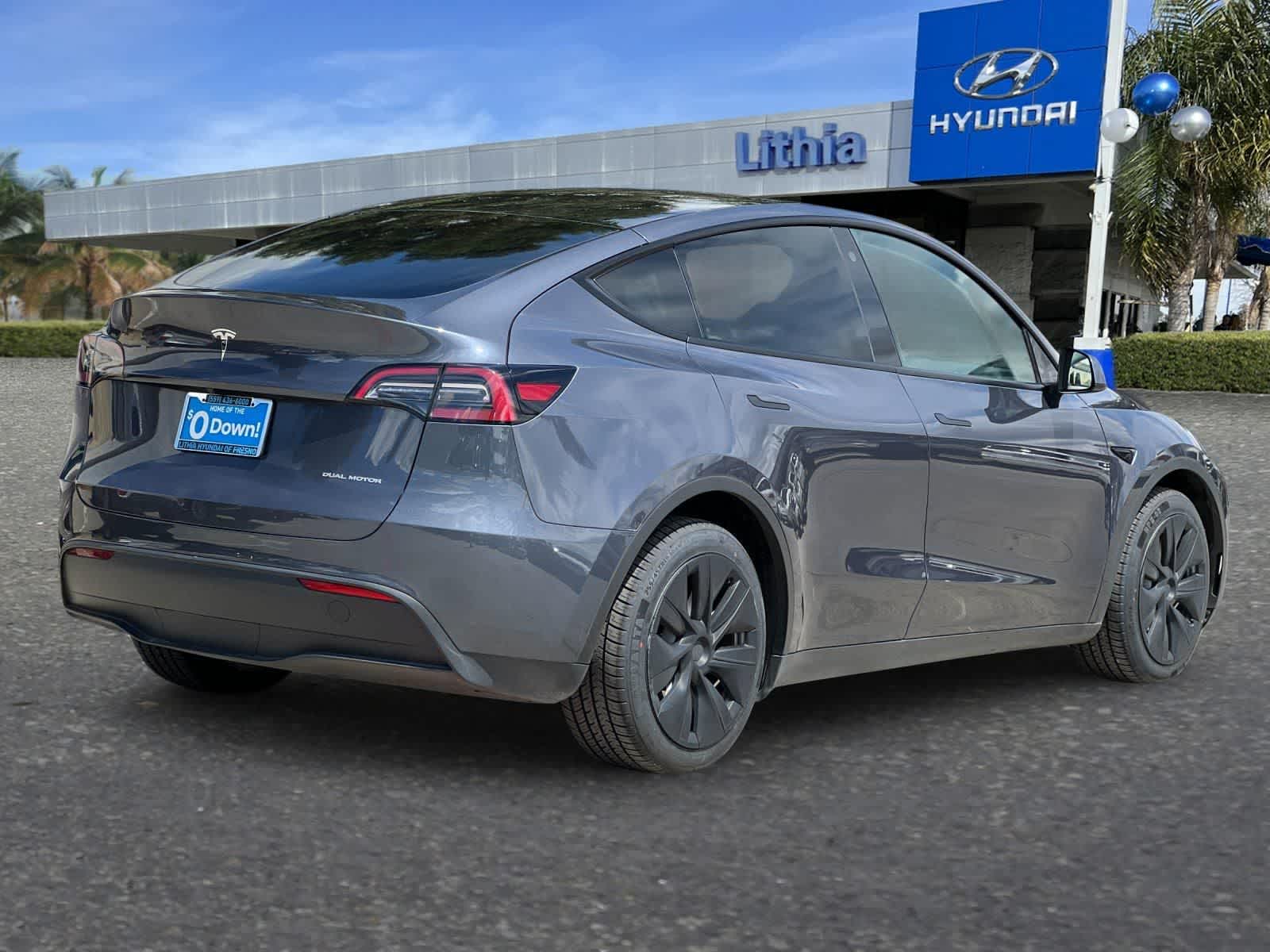 2023 Tesla Model Y Long Range photo 2