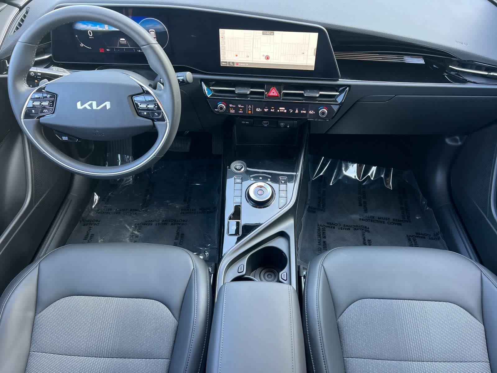 Thumbnail: 2025 Kia Niro - 4