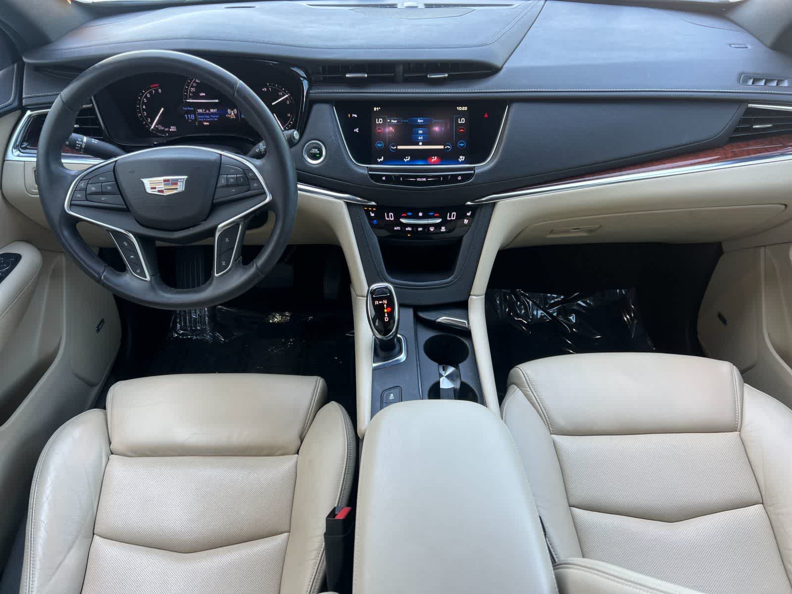 Thumbnail: 2017 Cadillac XT5 - 4