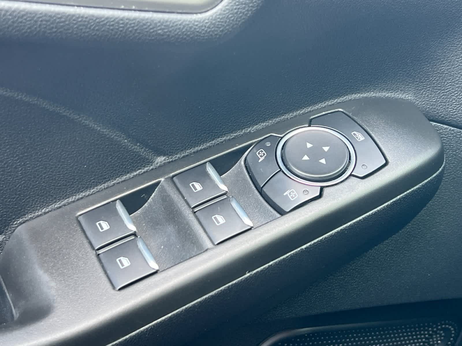 Thumbnail: 2021 Ford Escape - 14