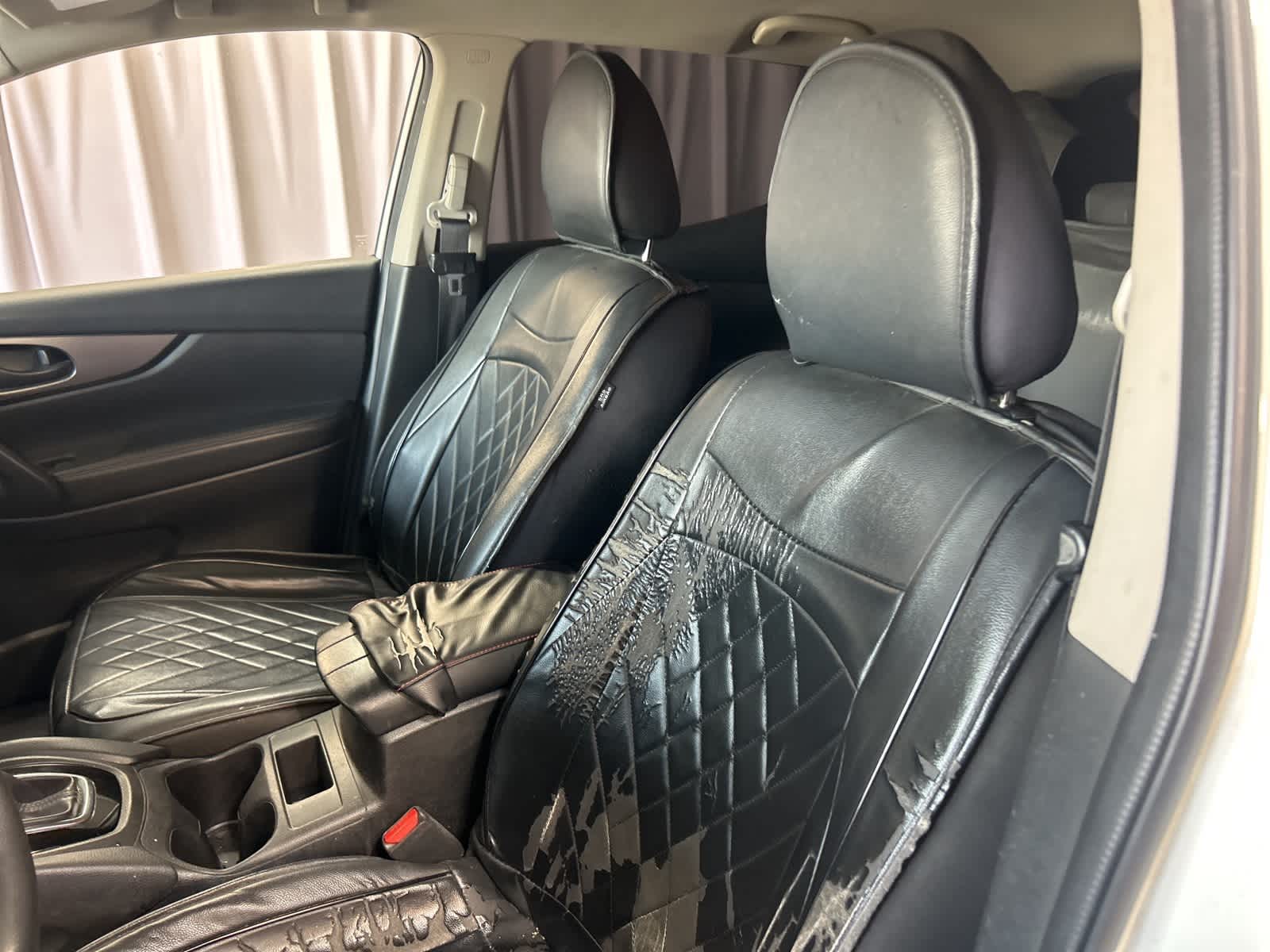 Thumbnail: 2019 Nissan Rogue Sport - 24