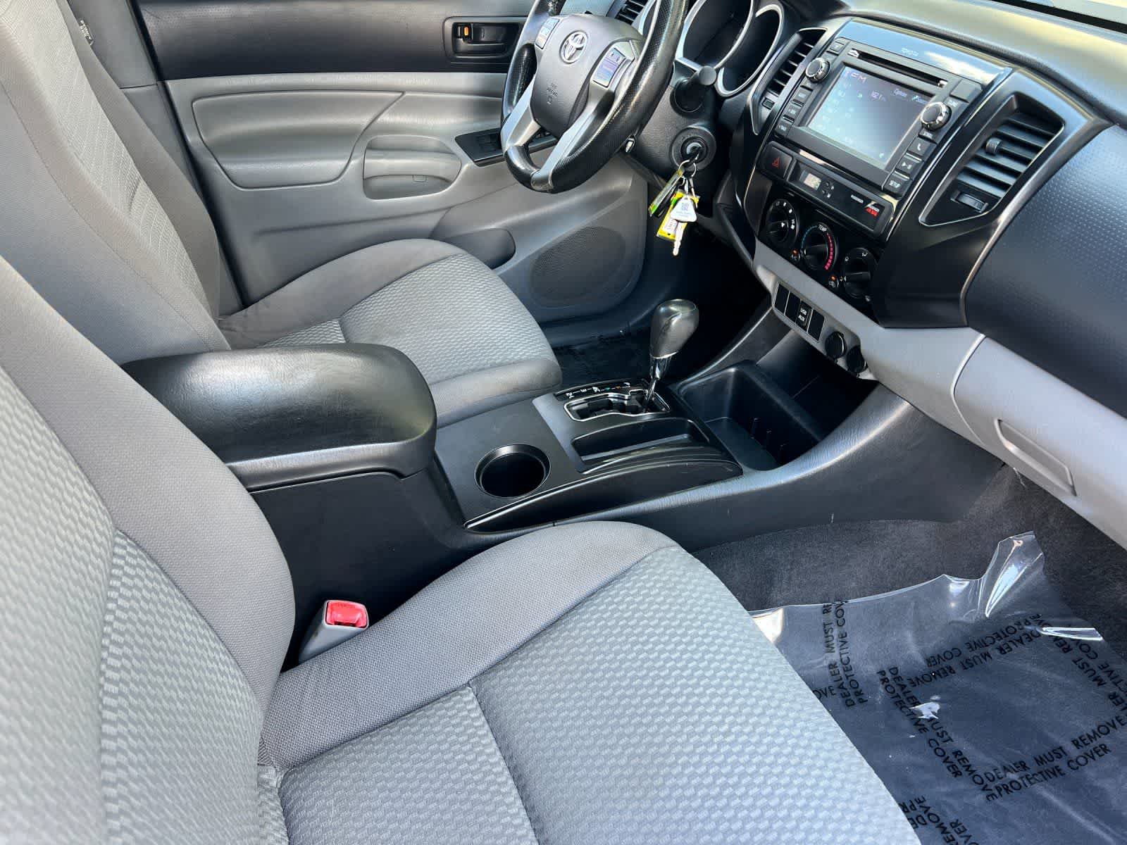 Thumbnail: 2013 Toyota Tacoma - 16