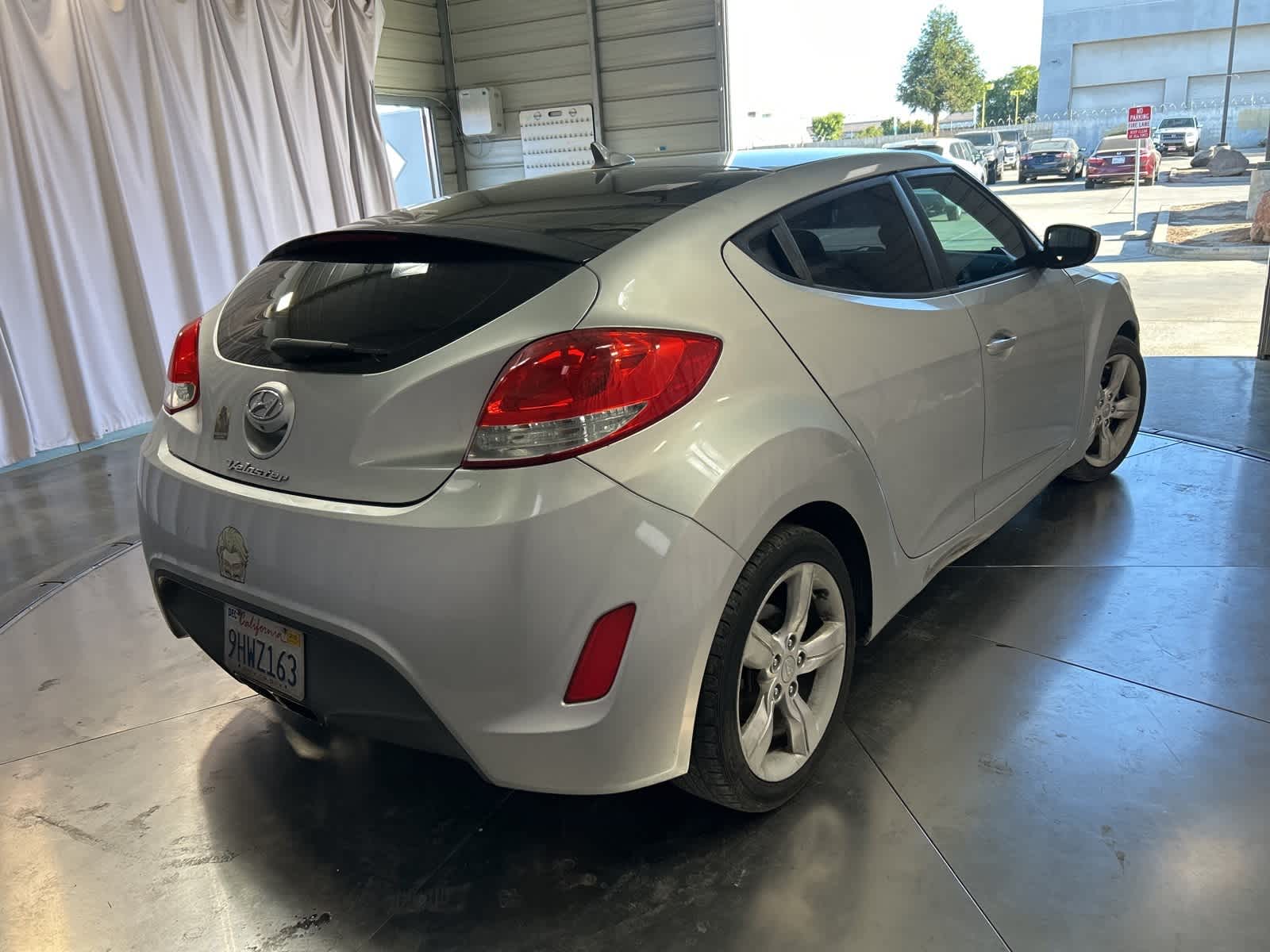 Thumbnail: 2015 Hyundai Veloster - 8