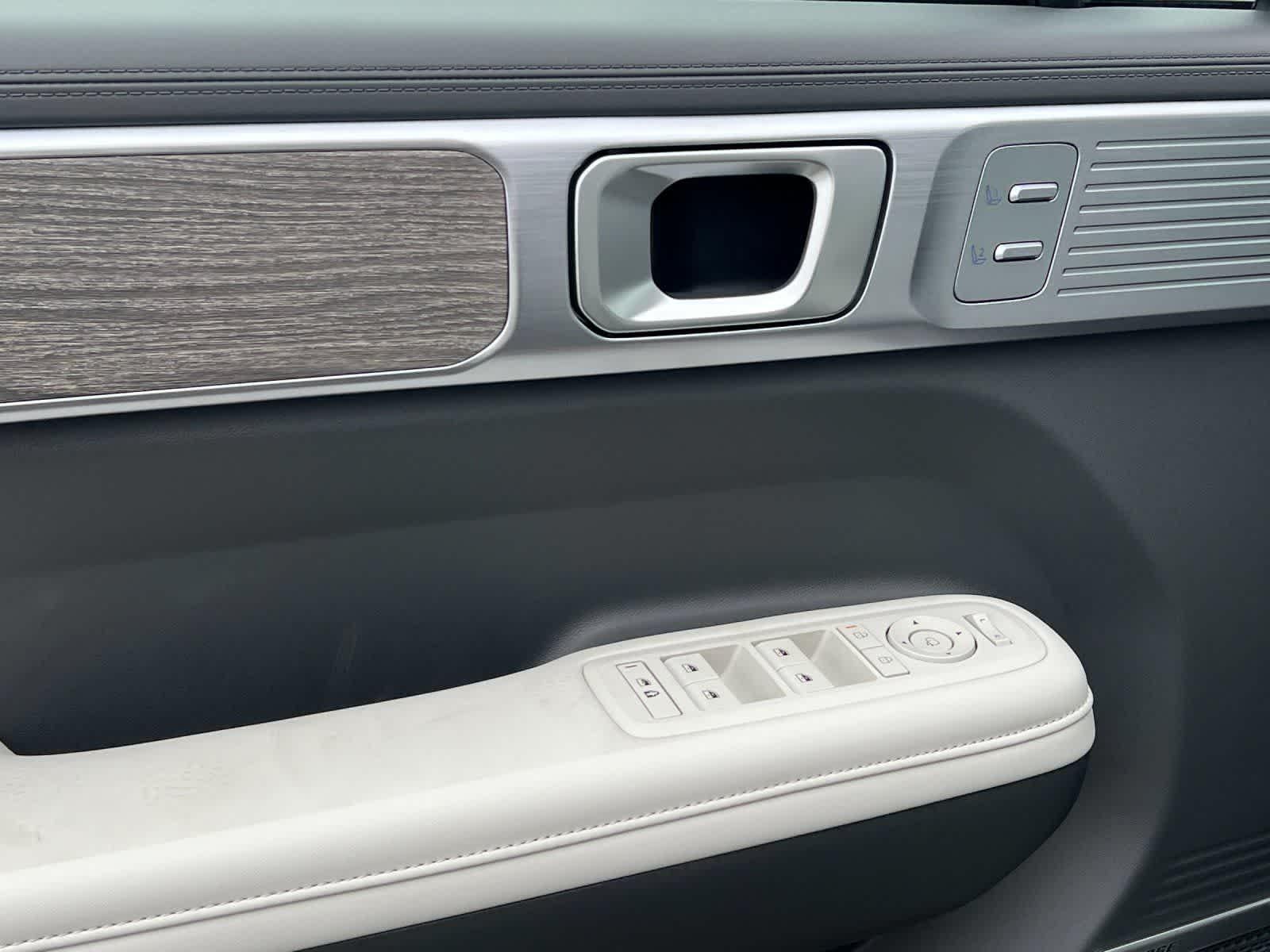 Thumbnail: 2025 Hyundai Santa Fe - 12