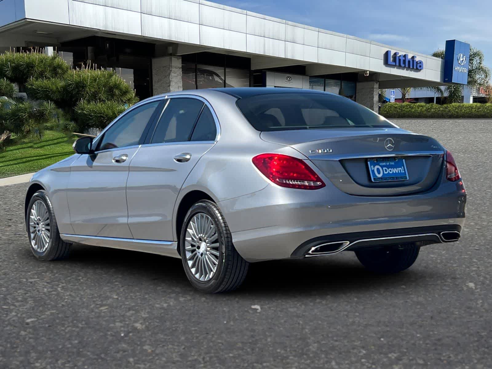 Thumbnail: 2015 Mercedes-Benz C-Class - 7