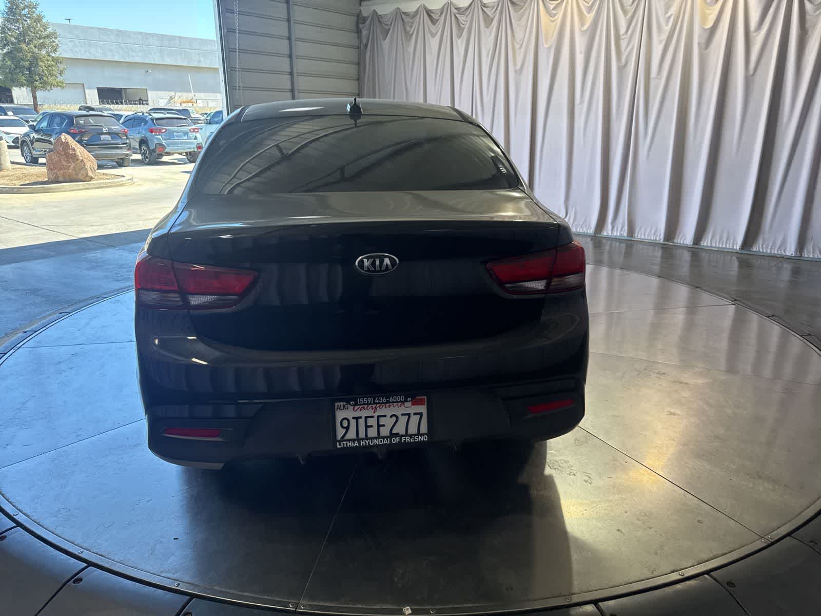 Thumbnail: 2018 Kia Rio - 6