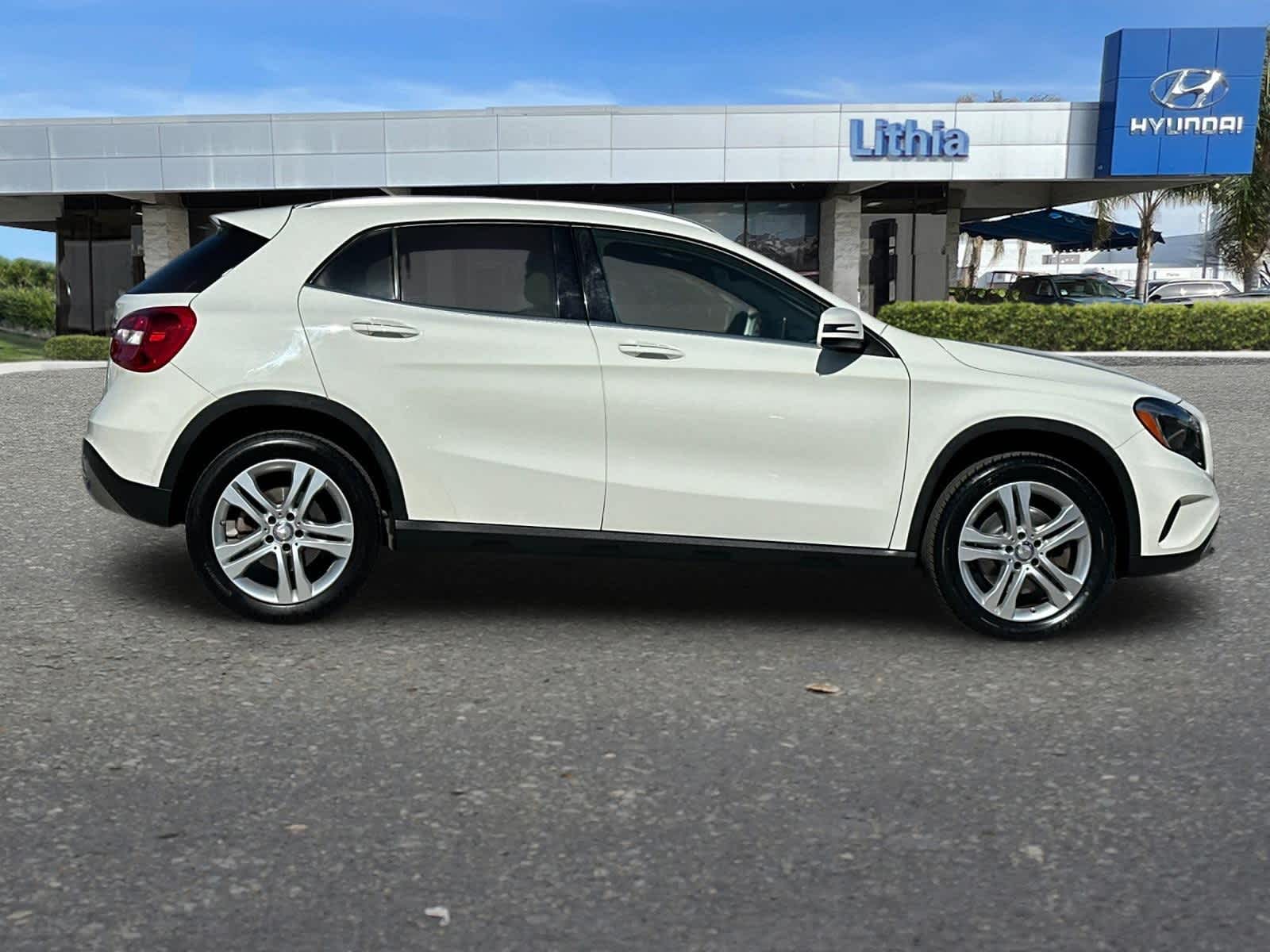 Thumbnail: 2017 Mercedes-Benz GLA - 8