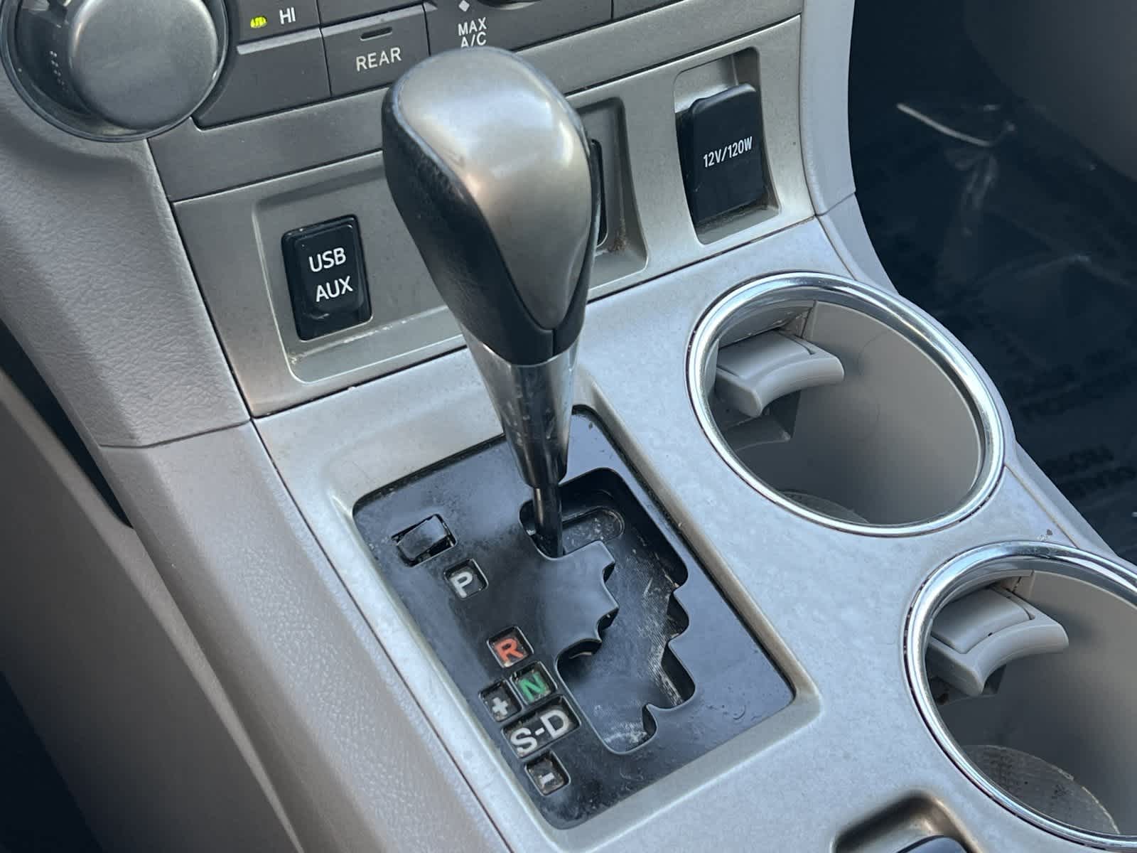 Thumbnail: 2013 Toyota Highlander - 22